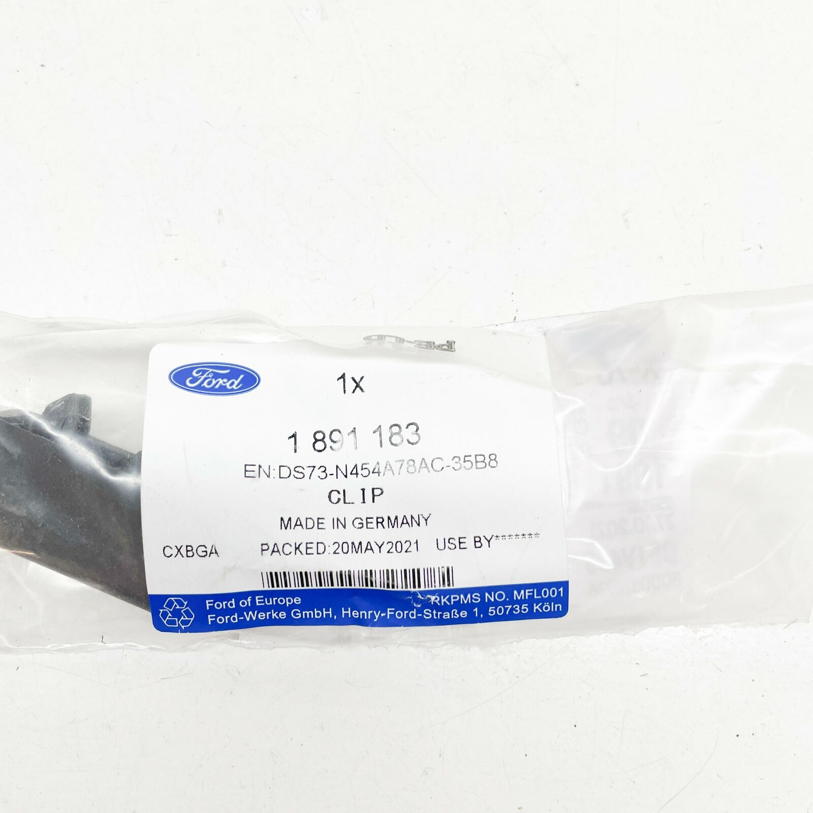 new ford mondeo mk5 estate load compartment trim centre clip 1891183 original