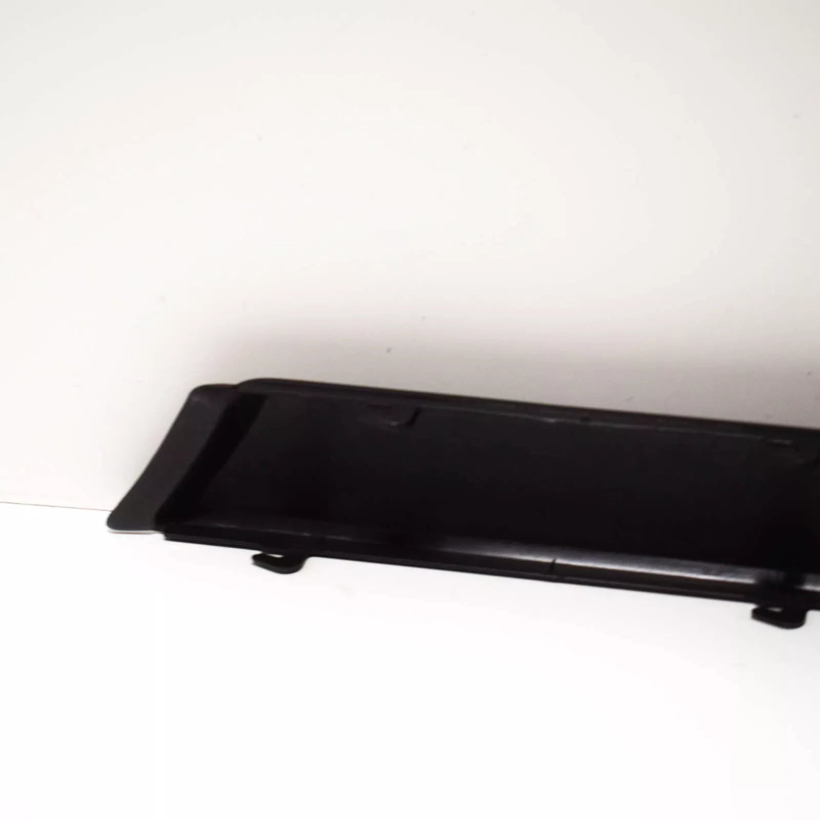 NEW BMW 5 E34 REAR BUMPER TRIM-MOLDING TRIM LEFT 51121944433 ORIGINAL