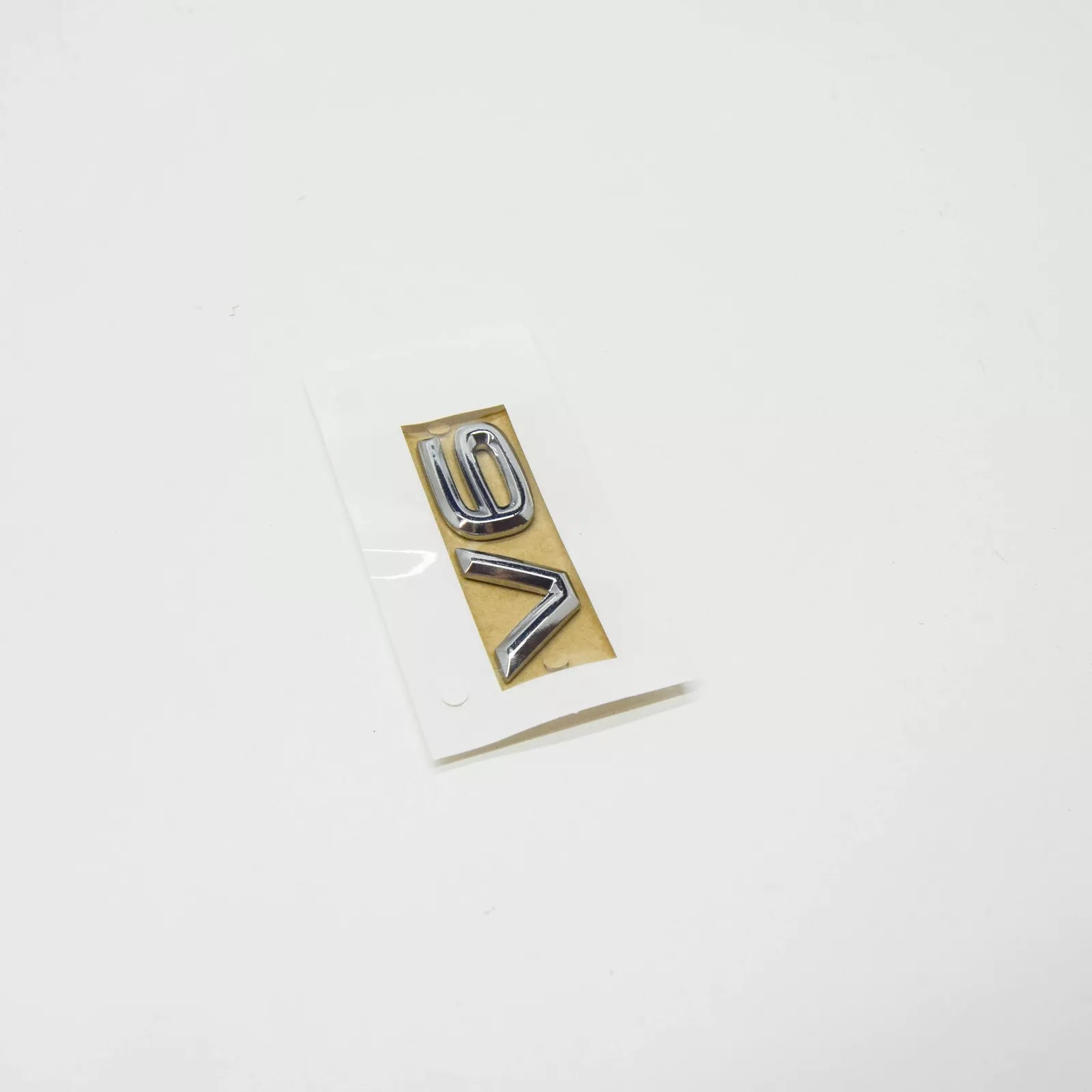 NEW VOLKSWAGEN TOUAREG CR REAR 'V6' EMBELM BADGE 7608536752ZZ ORIGINAL