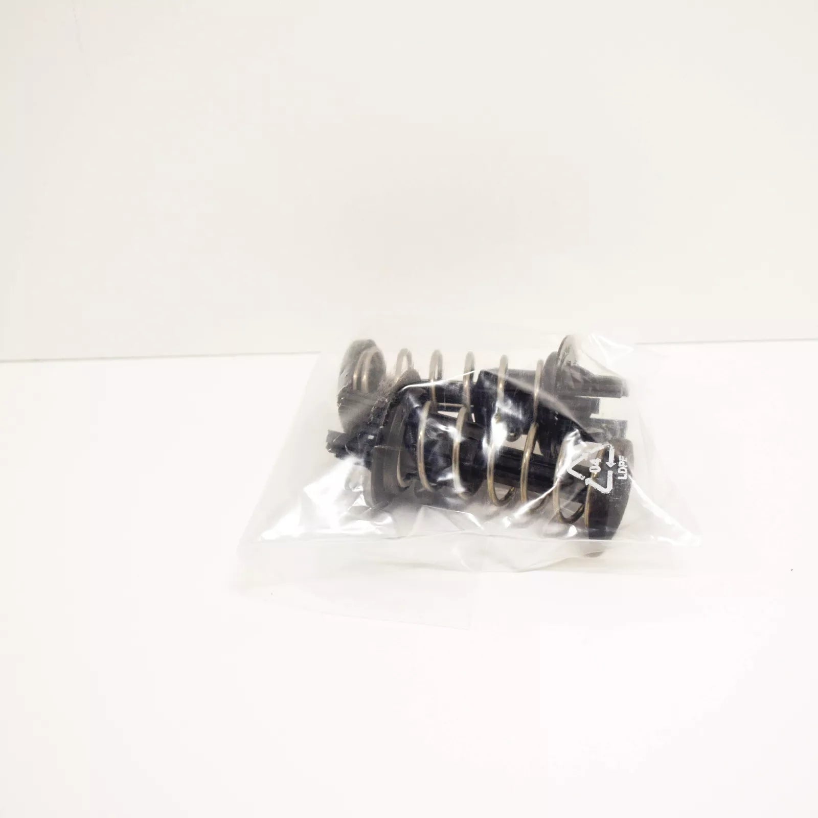 NEW MERCEDES-BENZ C W204 ENGINE HOOD SPRING ELEMENT A2048800227