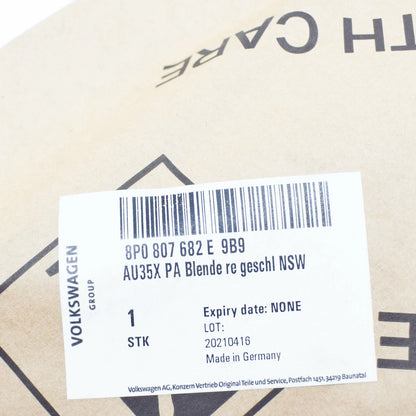 NEW AUDI A3 8PA FRONT RIGHT LOWER LIGHT FOG GRILLE 8P0807682E9B 9B9 2013