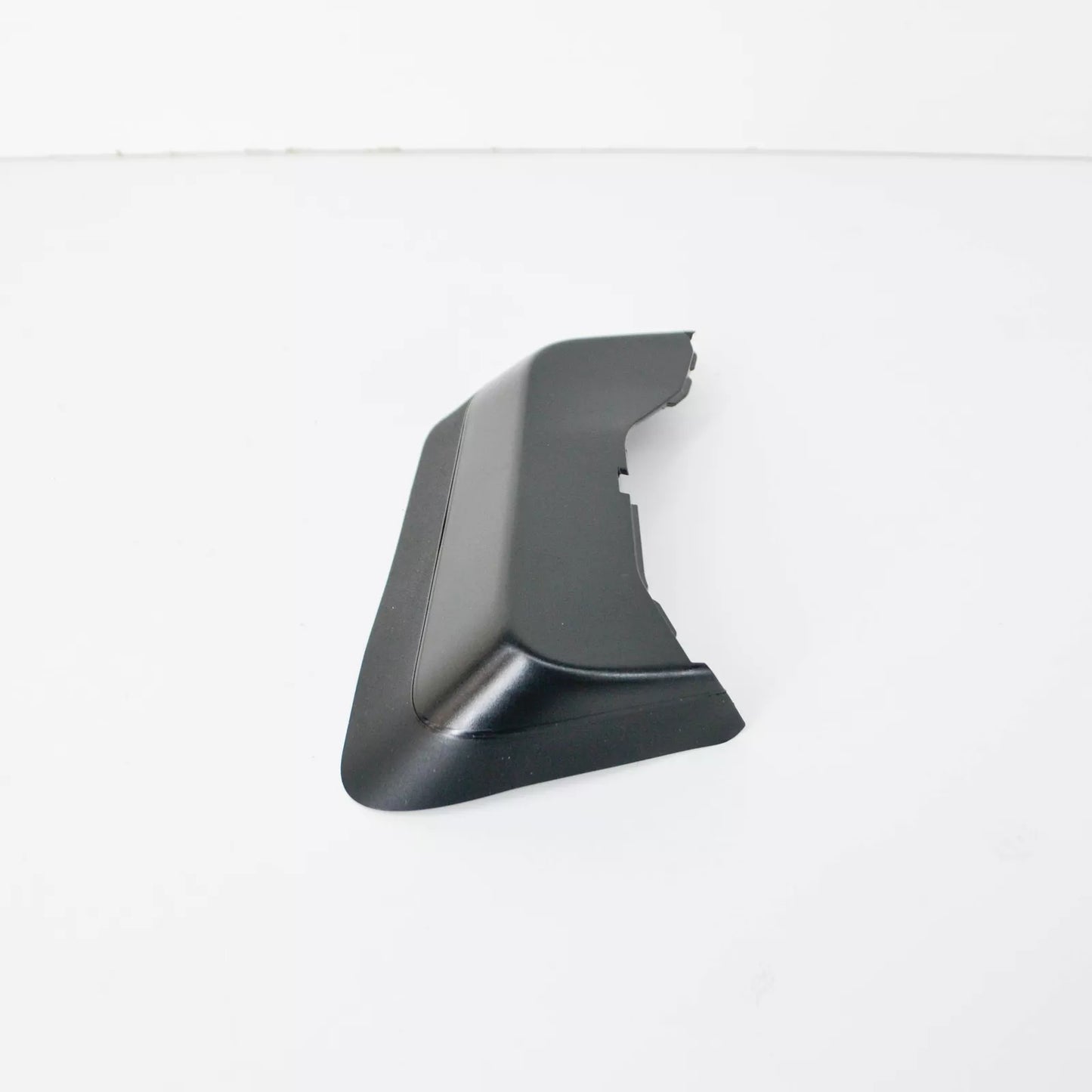 NEW AUDI Q8 4MN REAR RIGHT TAIL LIGHT TRIM COVER 4M8945256 ORIGINAL