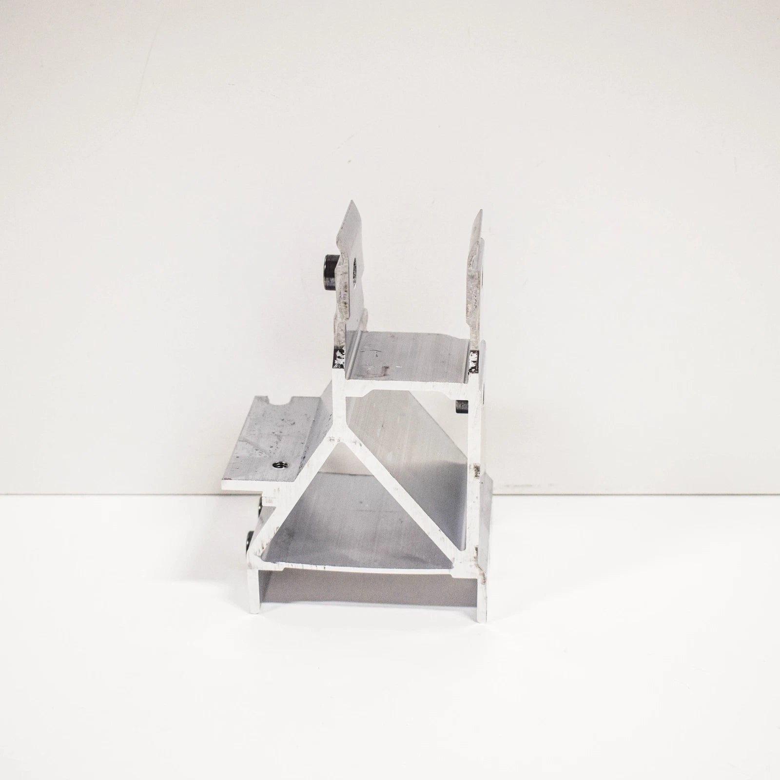 NEW BMW 7 G11 FRONT BUMPER LOWER CRASH BAR LEFT ADAPTER 51117357215 2016