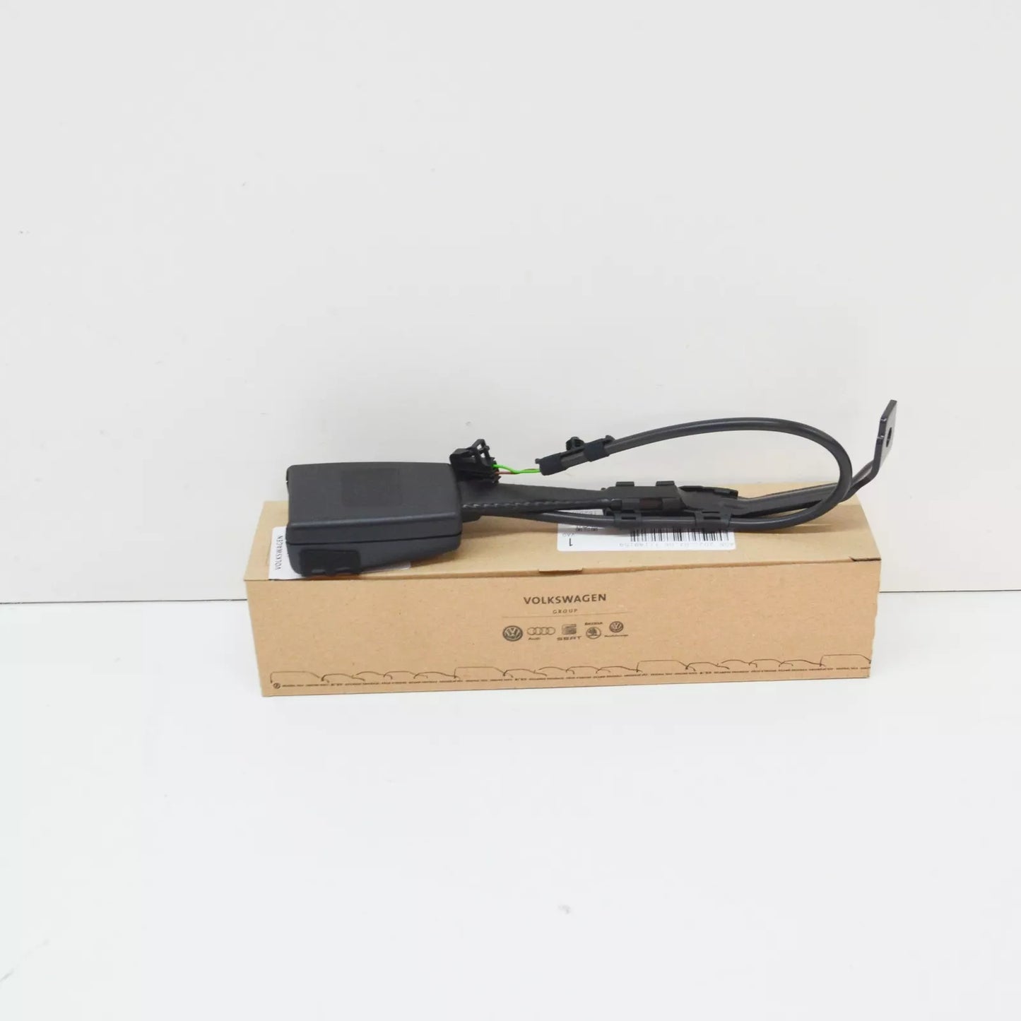 NEW AUDI A3 8P FRONT LEFT SEAT BUCKLE LATCH LHD 8P0857755F01C