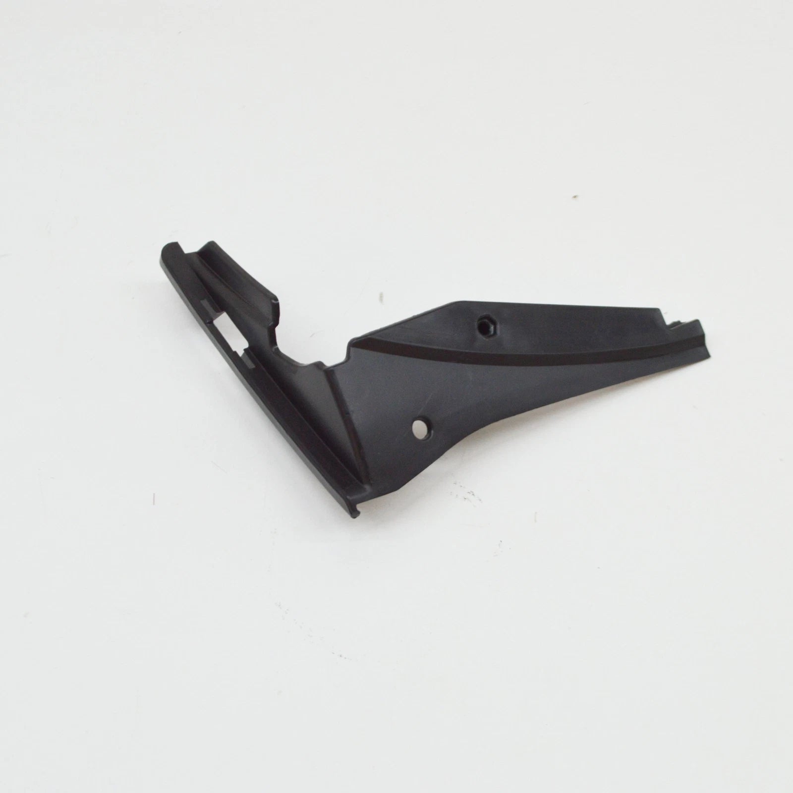 NEW VOLKSWAGEN GOLF MK7 REAR DIFFUSER MOUNTING BRACKET - LEFT 5G6807349