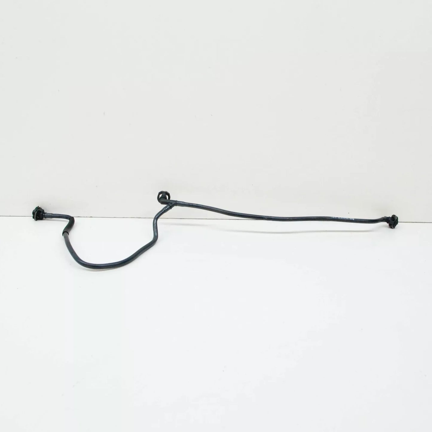 NEW AUDI A6 C8 ENGINE COOLANT OVERFLOW BREATHER HOSE LOWER 4K0121081CS