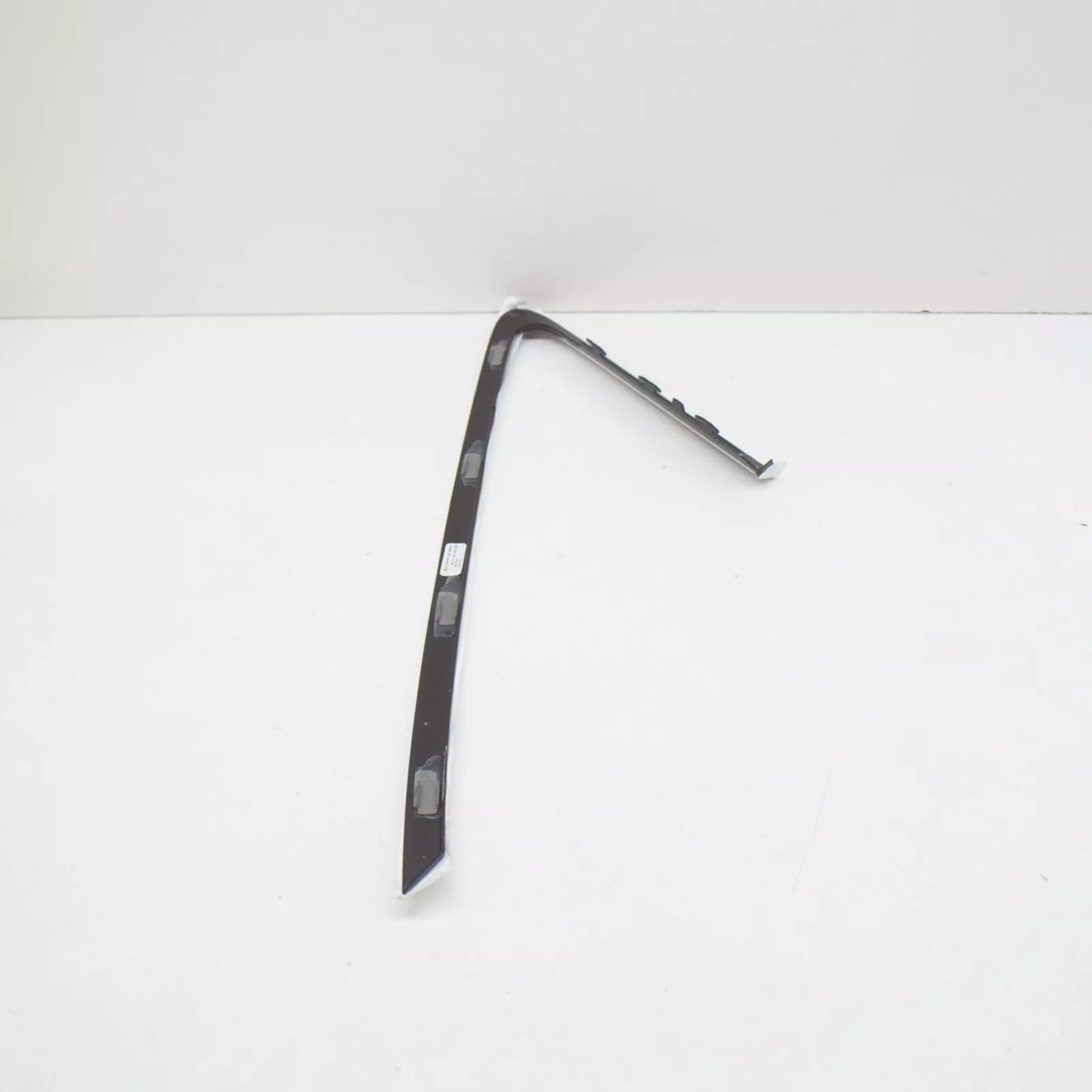 NEW AUDI A3 8V REAR RIGHT QUARTER WINDOW TRIM 8V5853346CT94