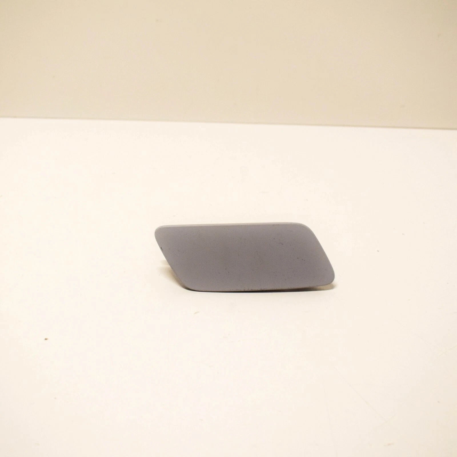 NEW VOLKSWAGEN PASSAT CC A6 RIGHT HEADLIGHT WASHER COVER 3C8955110AGRU ORIGINAL