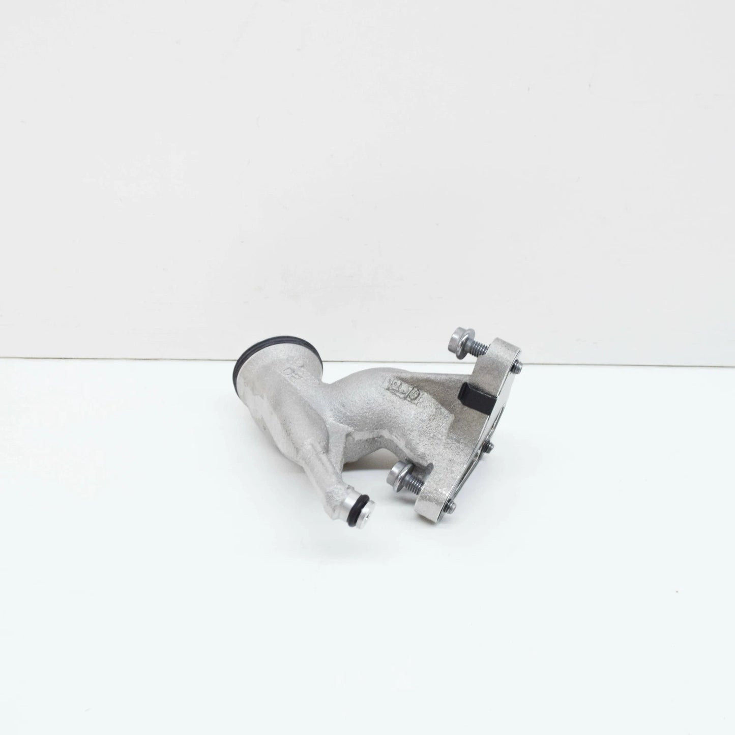 NEW VW TOUAREG 7L LEFT ENGINE COOLANT FLANGE PIPE UNION 07Z121131E ORIGINAL