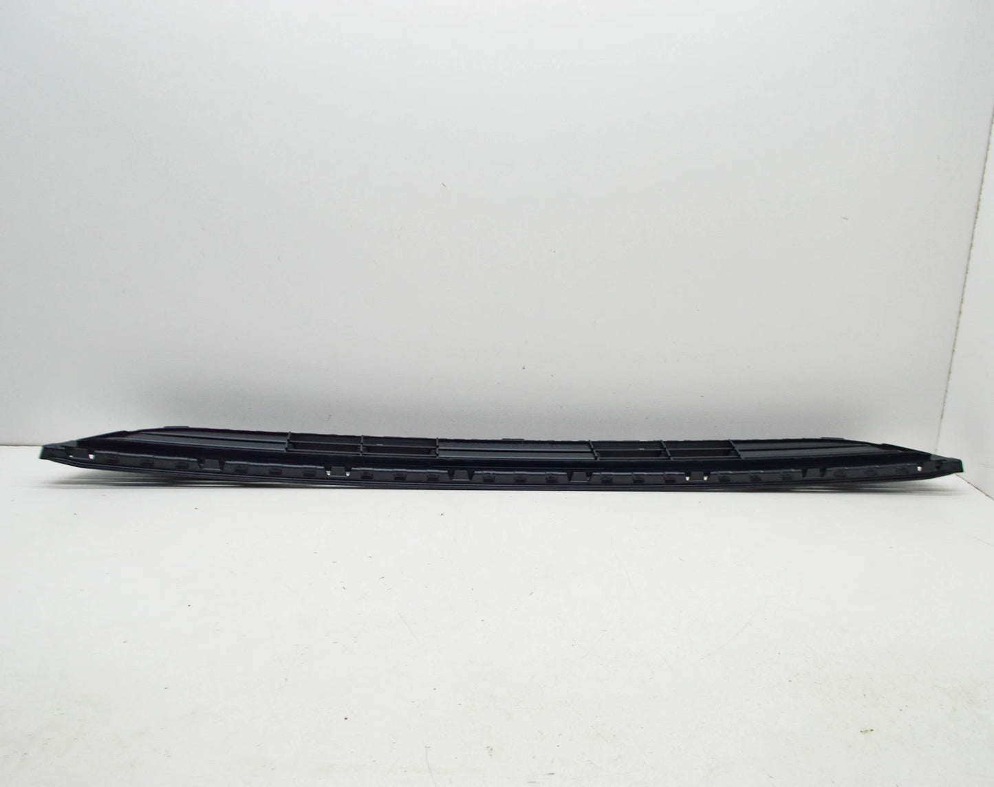 NEW BMW X3 F25 FRONT BUMPER LOWER CENTER GRILL 51117338476 2013 ORIGINAL