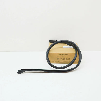 NEW VOLKSWAGEN GOLF MK6 REAR OUTER DOOR SEAL - RIGHT 5K6839700B