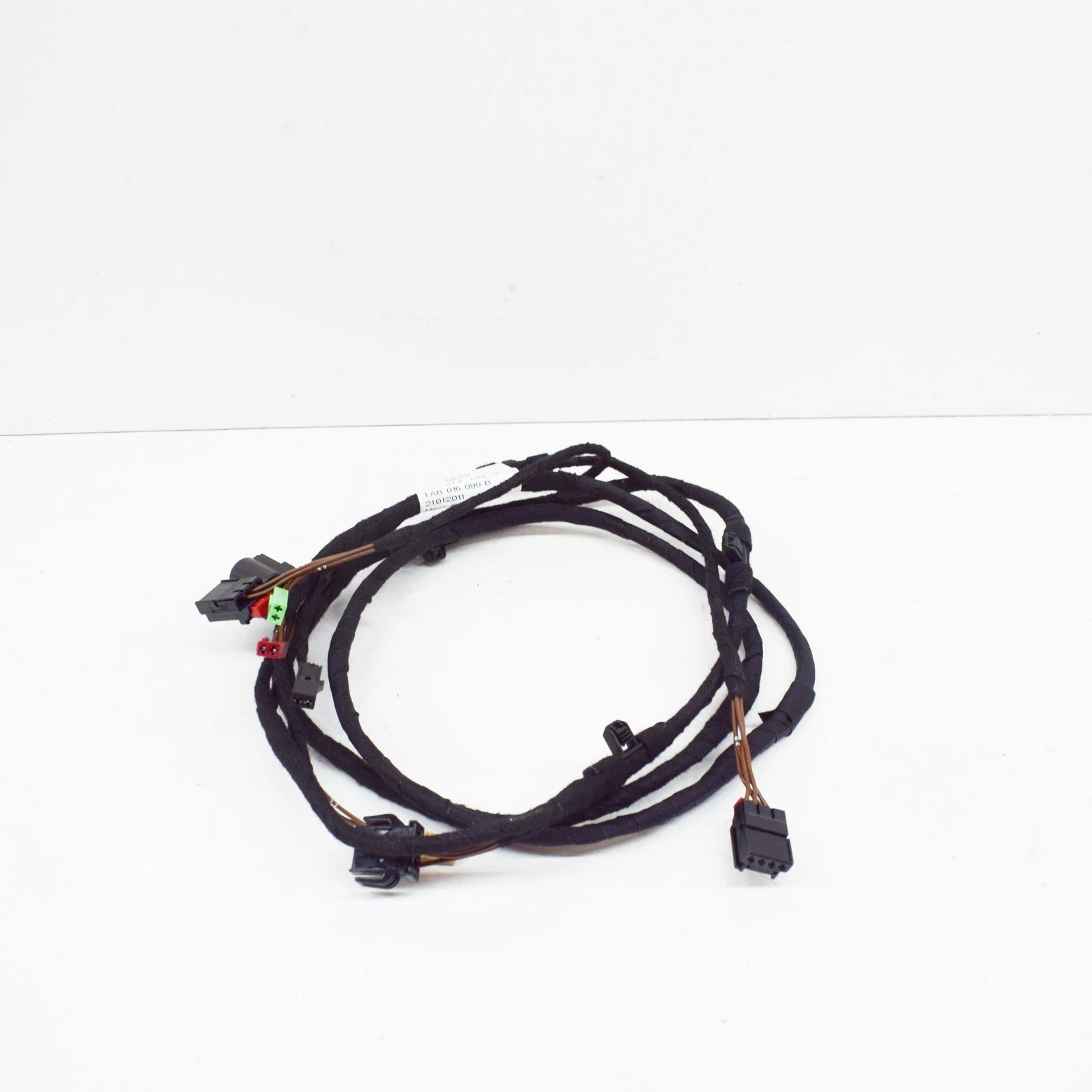 NEW VOLKSWAGEN CC TAILGATE CABLE SET 3C8971182H