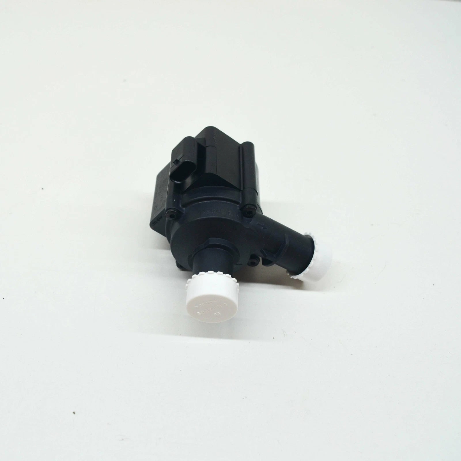 NEW VOLKSWAGEN BEETLE A5 COOLANT PUMP 06H121601M