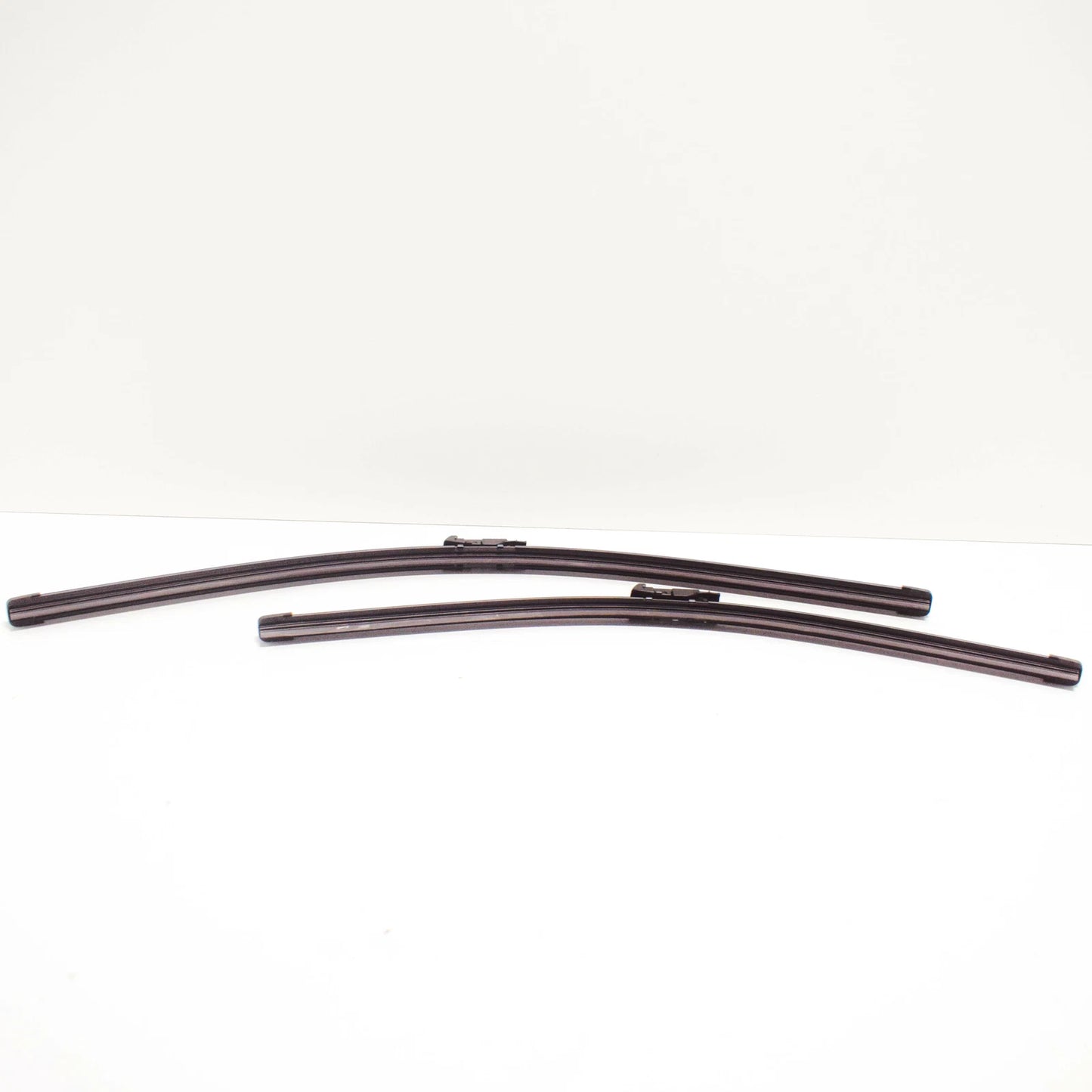NEW AUDI Q5 8R FRONT WINDSCREEN WIPER BLADES SET LHD 8R1998002