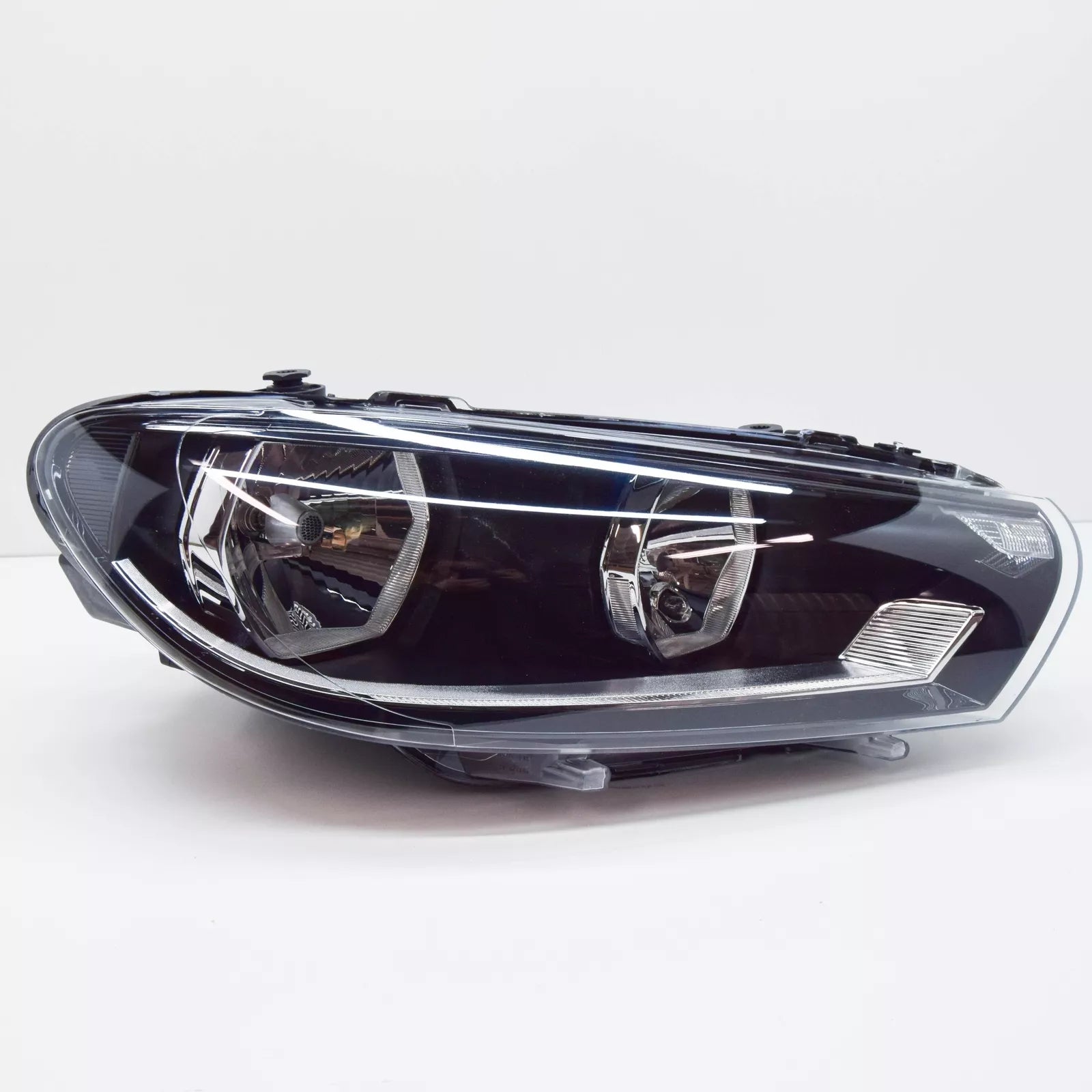 NEW VW SCIROCCO MK3 FRONT RIGHT HEADLIGHT LHD 1K8941006Q ORIGINAL