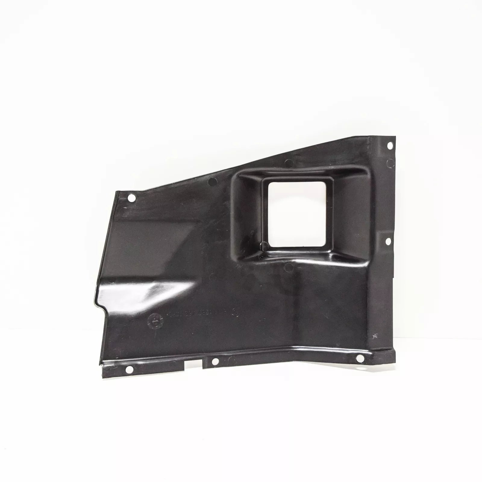 NEW BMW 3 E30 RIGHT LOWER FENDER LINER AIR DUCT 51711962768 ORIGINAL