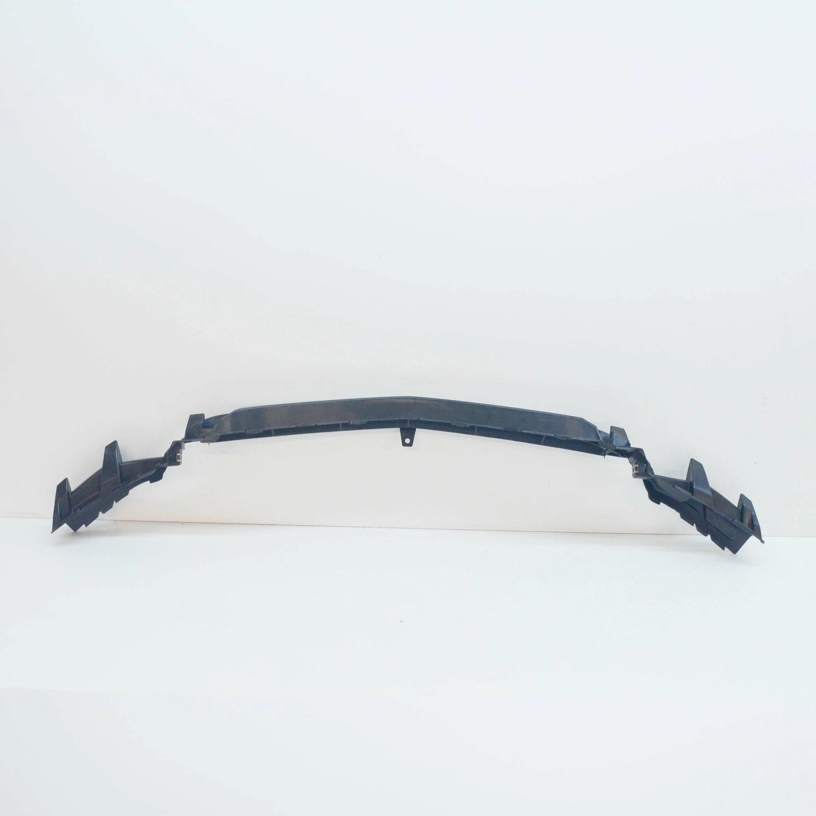 NEW MERCEDES-BENZ C-CLASS W205 FRONT BUMPER LOWER BRACKET A2058851365 ORIGINAL