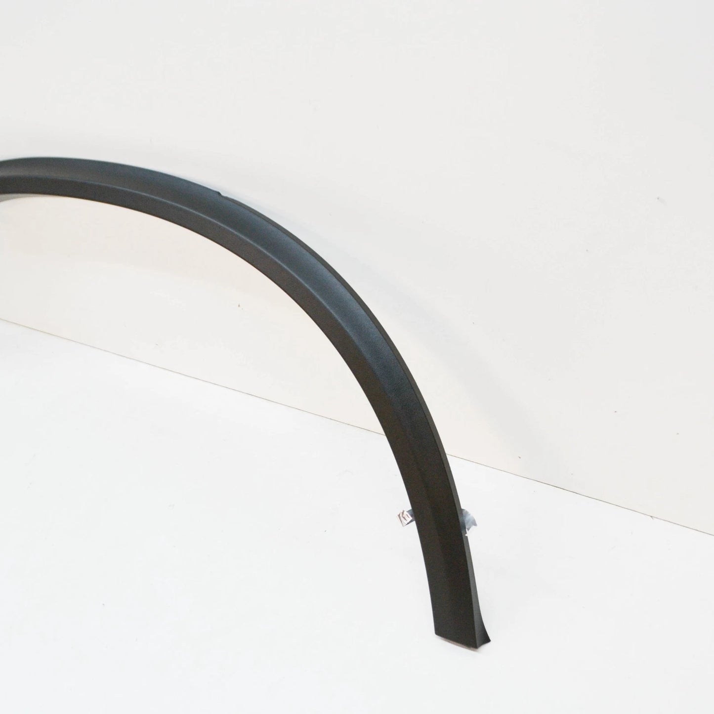 NEW MB GLC COUPE C253 REAR RIGHT FENDER COVER TRIM A2538851401 ORIGINAL