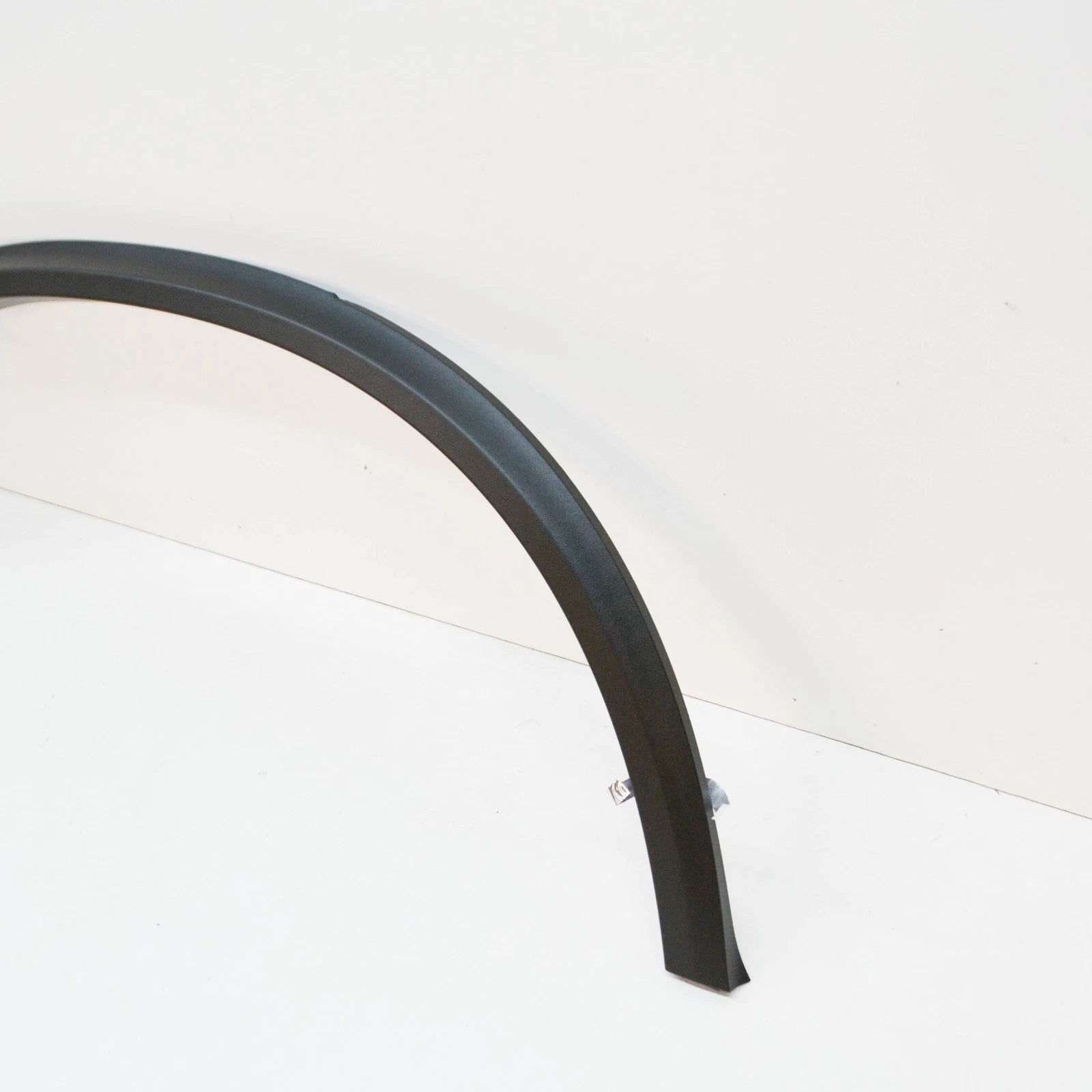 NEW MB GLC COUPE C253 REAR RIGHT FENDER COVER TRIM A2538851401 ORIGINAL