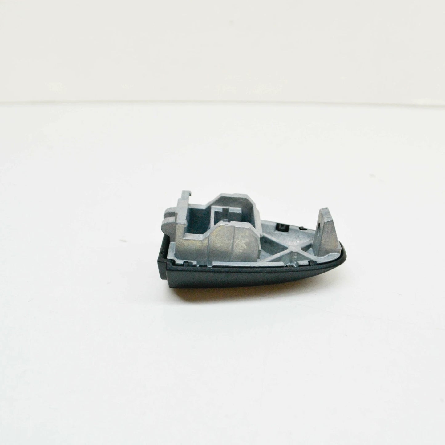 NEW MERCEDES-BENZ SPRINTER 906 REAR PANEL DOOR HANDLE COVER A9067600020 ORIGINAL