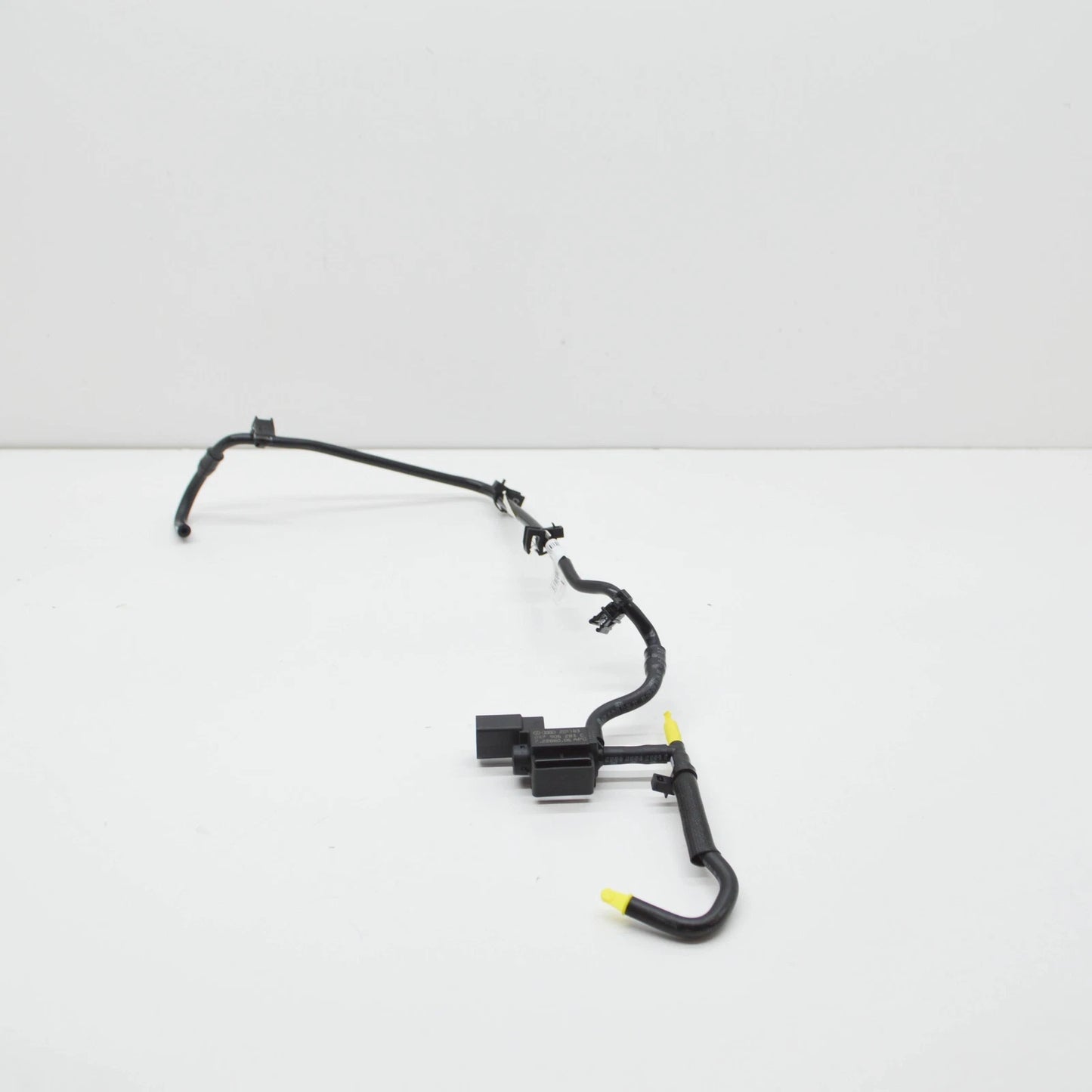 NEW AUDI A6 C8 ENGINE VACUUM HOSE 4K0131051B