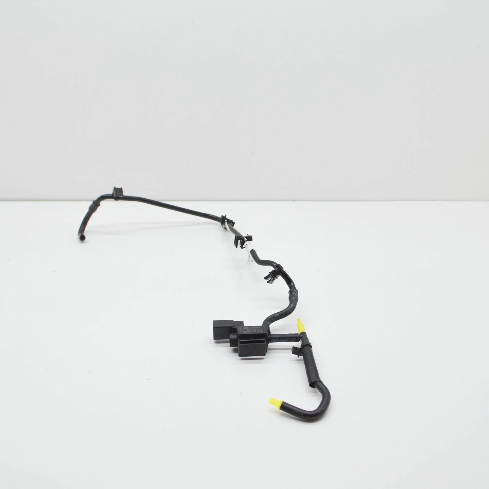 NEW AUDI A6 C8 ENGINE VACUUM HOSE 4K0131051B