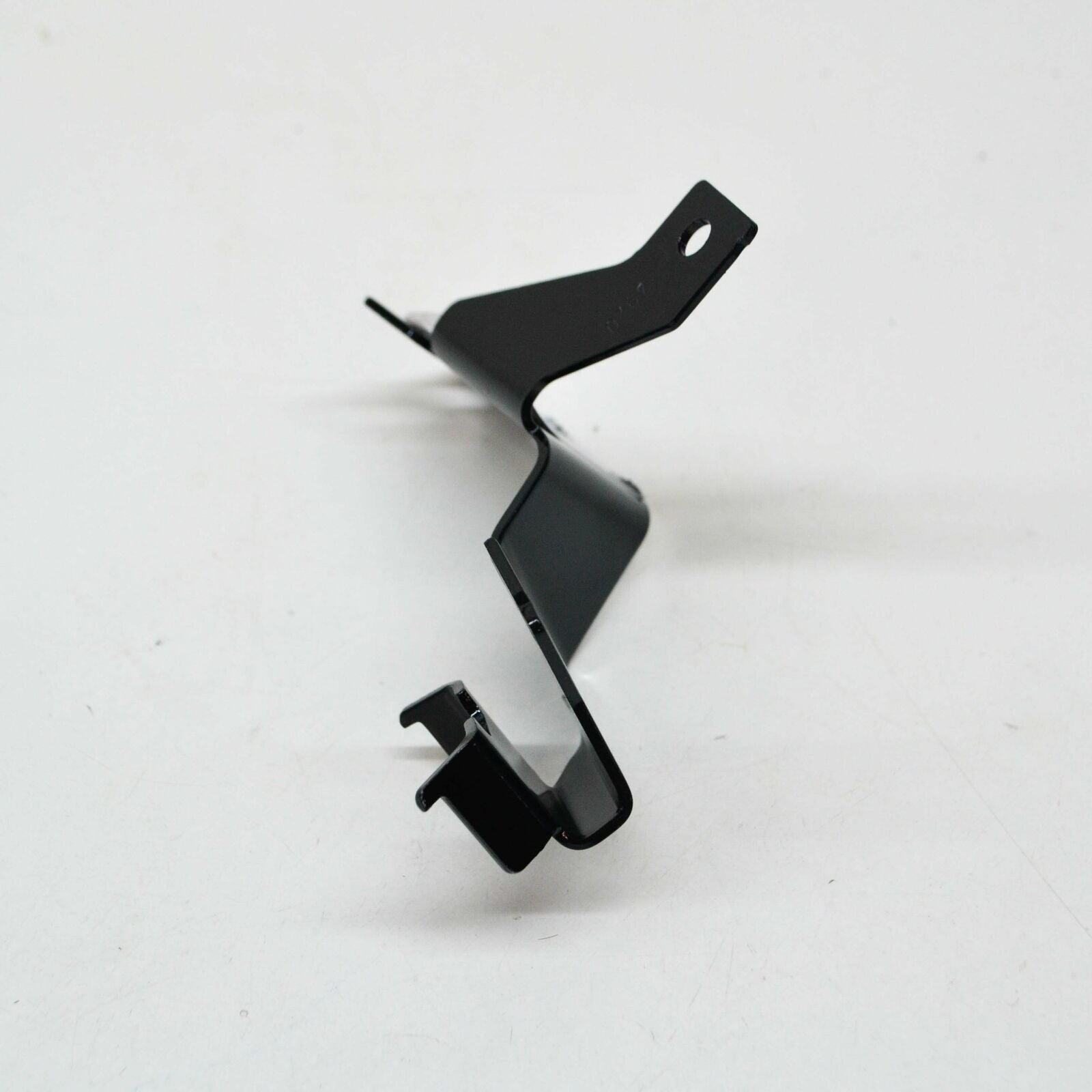 NEW MERCEDES-BENZ GLC COUPE C253 CIRCULATION PUMP HOLDER A2535011100 ORIGINAL