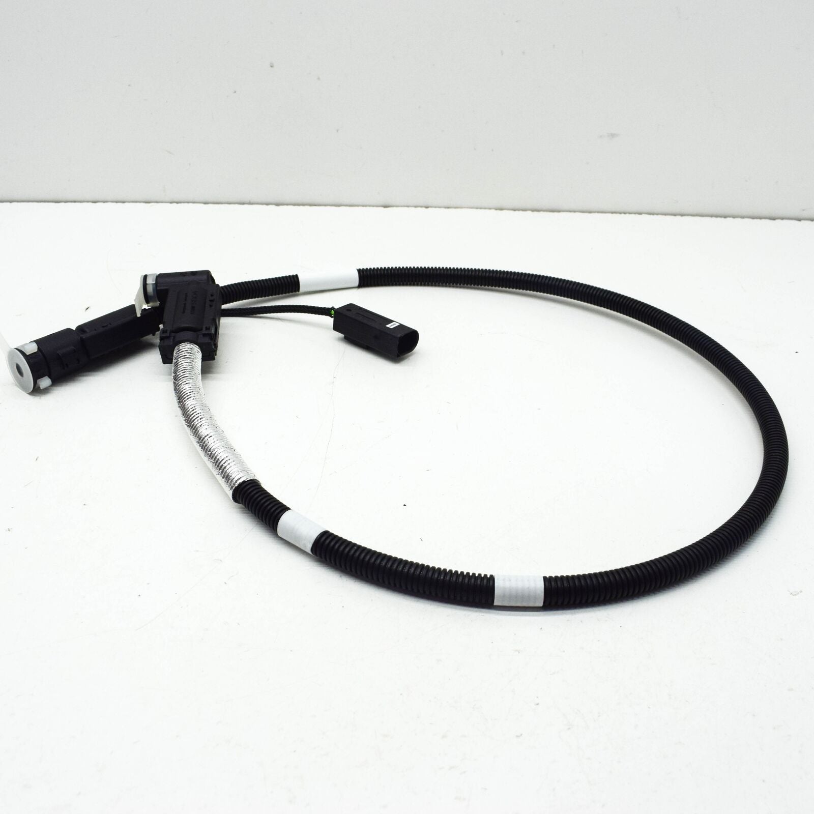 NEW MB VITO W447 ADBLUE ADDITIVE FUEL PRESSURE LINE LHD A4474700464 ORIGINAL