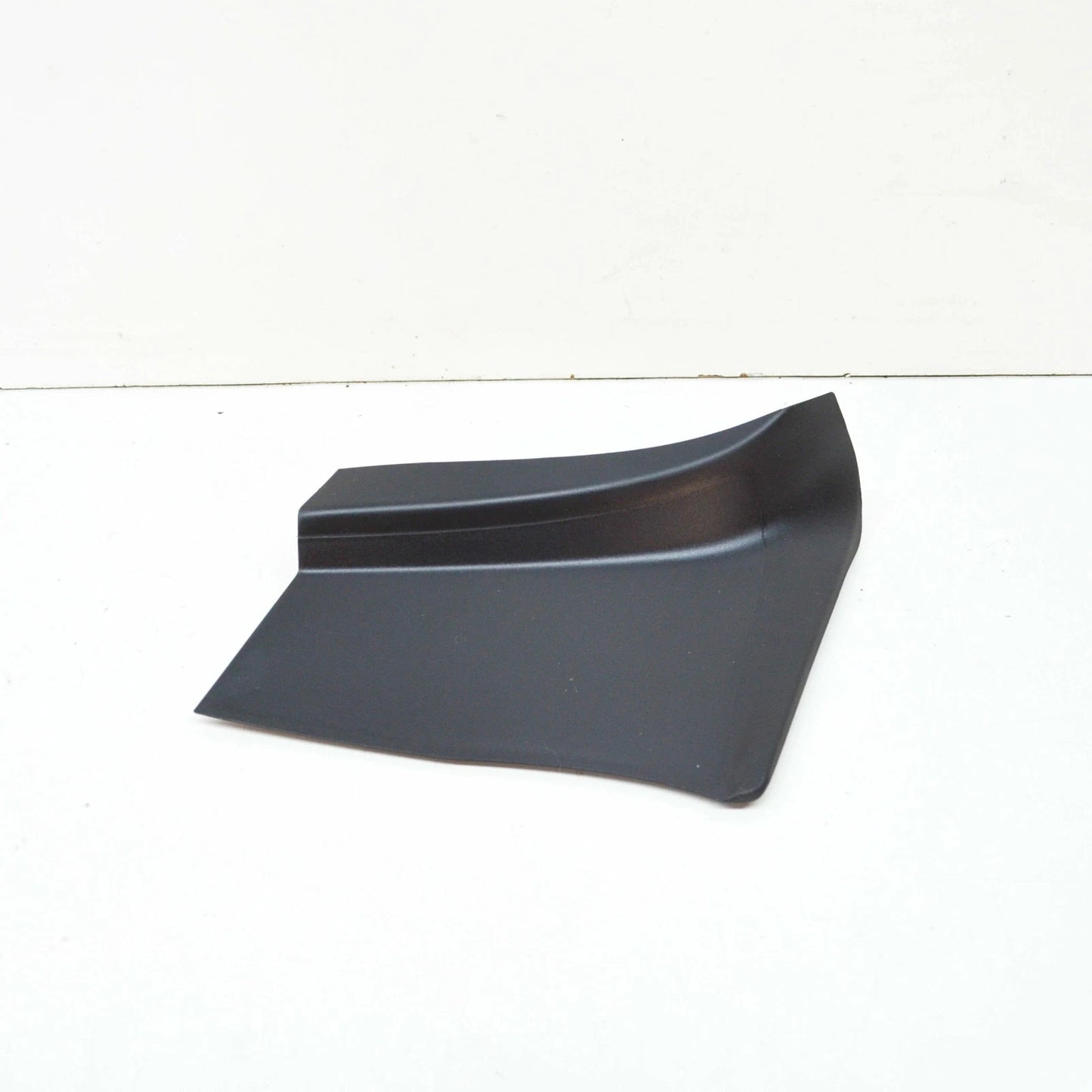 NEW AUDI A7 SPORTBACK 4G8 REAR RIGHT TAILLIGHT TRIM 4G8945256A ORIGINAL