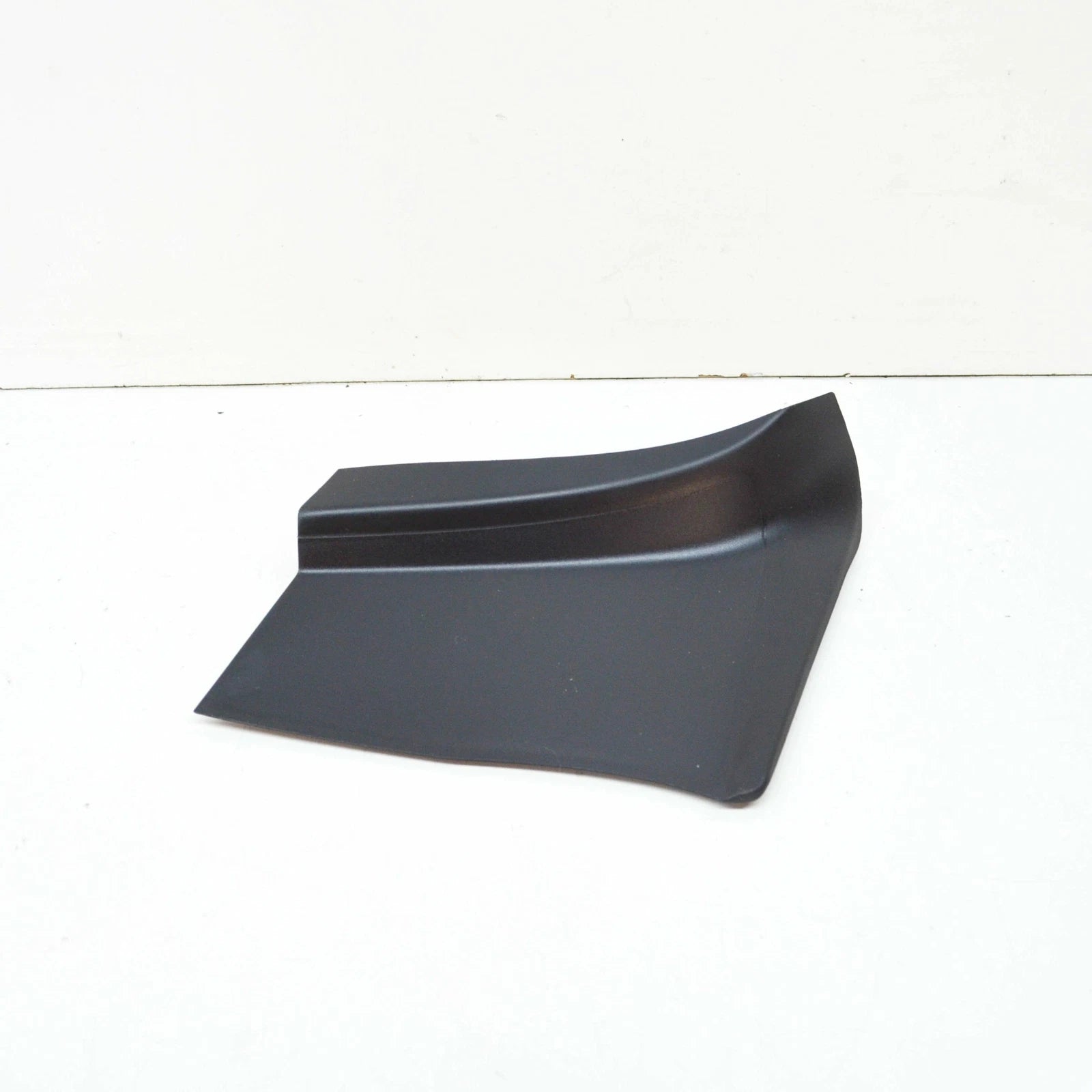 NEW AUDI A7 SPORTBACK 4G8 REAR RIGHT TAILLIGHT TRIM 4G8945256A ORIGINAL