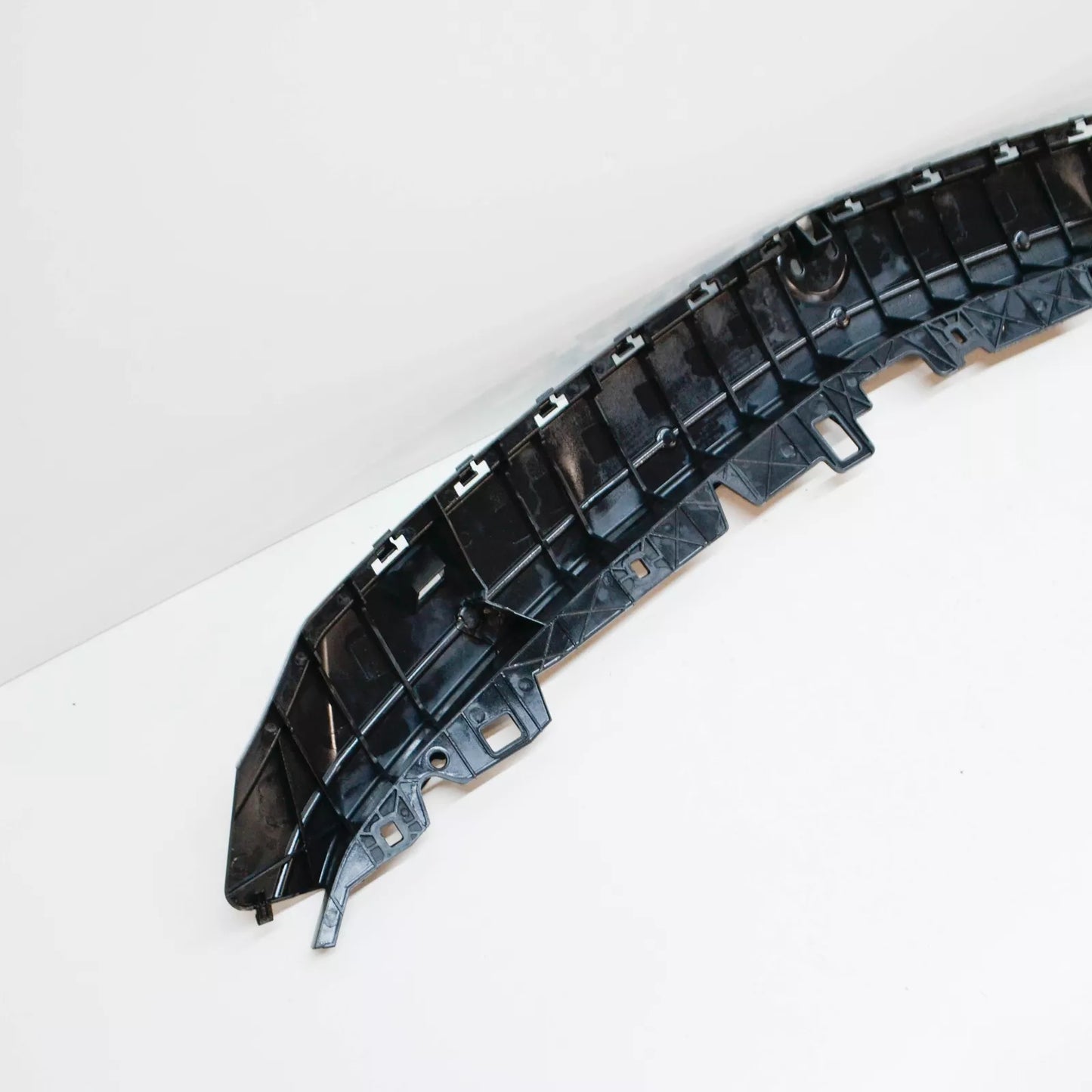 NEW MERCEDES-BENZ CLA COUPE C117 FRONT BUMPER BRACKET A1178850065 ORIGINAL