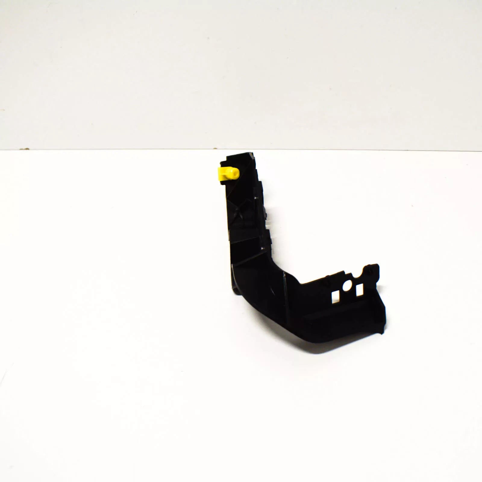 NEW AUDI A5 8W6 FRONT RIGHT UPPER BUMPER GUIDE 8W6807284 ORIGINAL