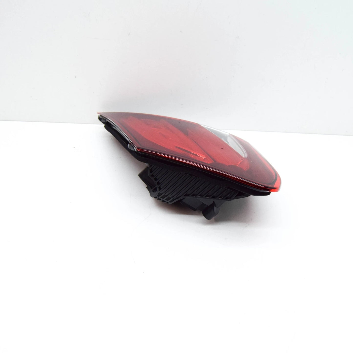 NEW MERCEDES-BENZ C COUPE C205 REAR RIGHT TAILGATE TAILLIGHT A2059063605