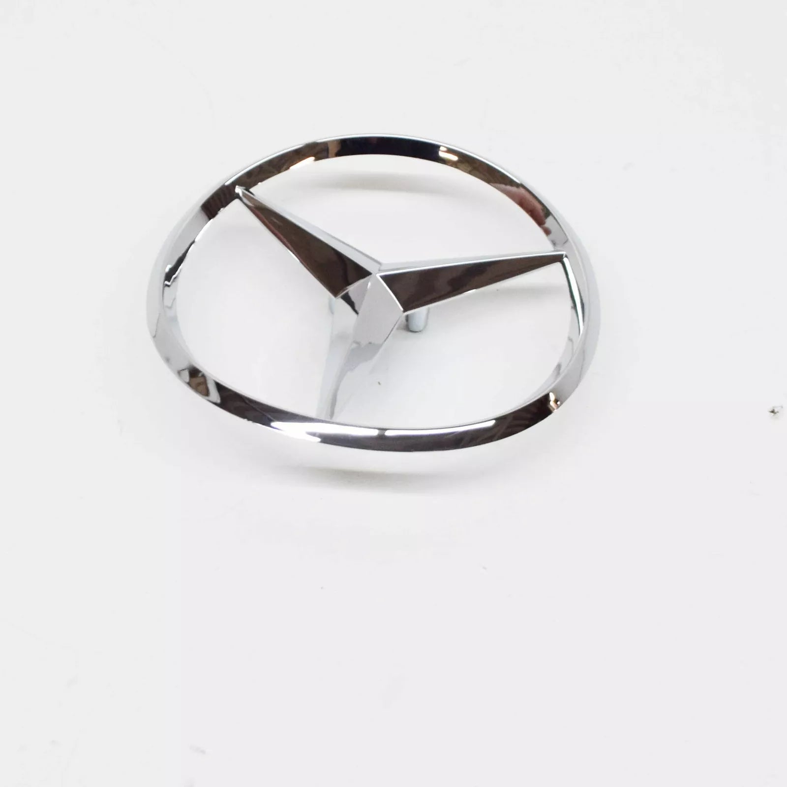 NEW MB CLS C219 REAR TRUNK BOOT LID EMBLEM BADGE A2197580058