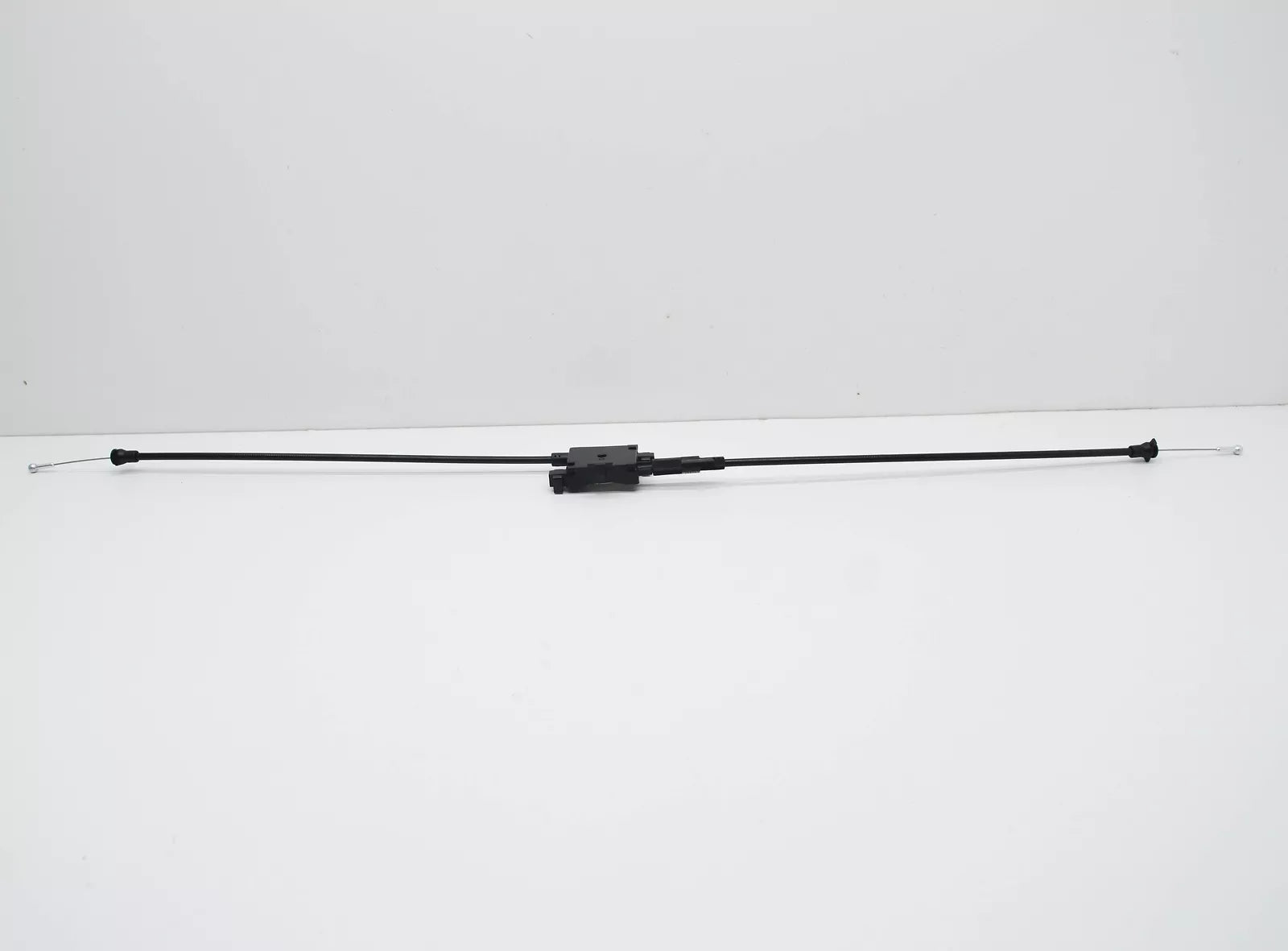 NEW AUDI A3 8V BONNET LOCK CABLE 8V0823531A ORIGINAL