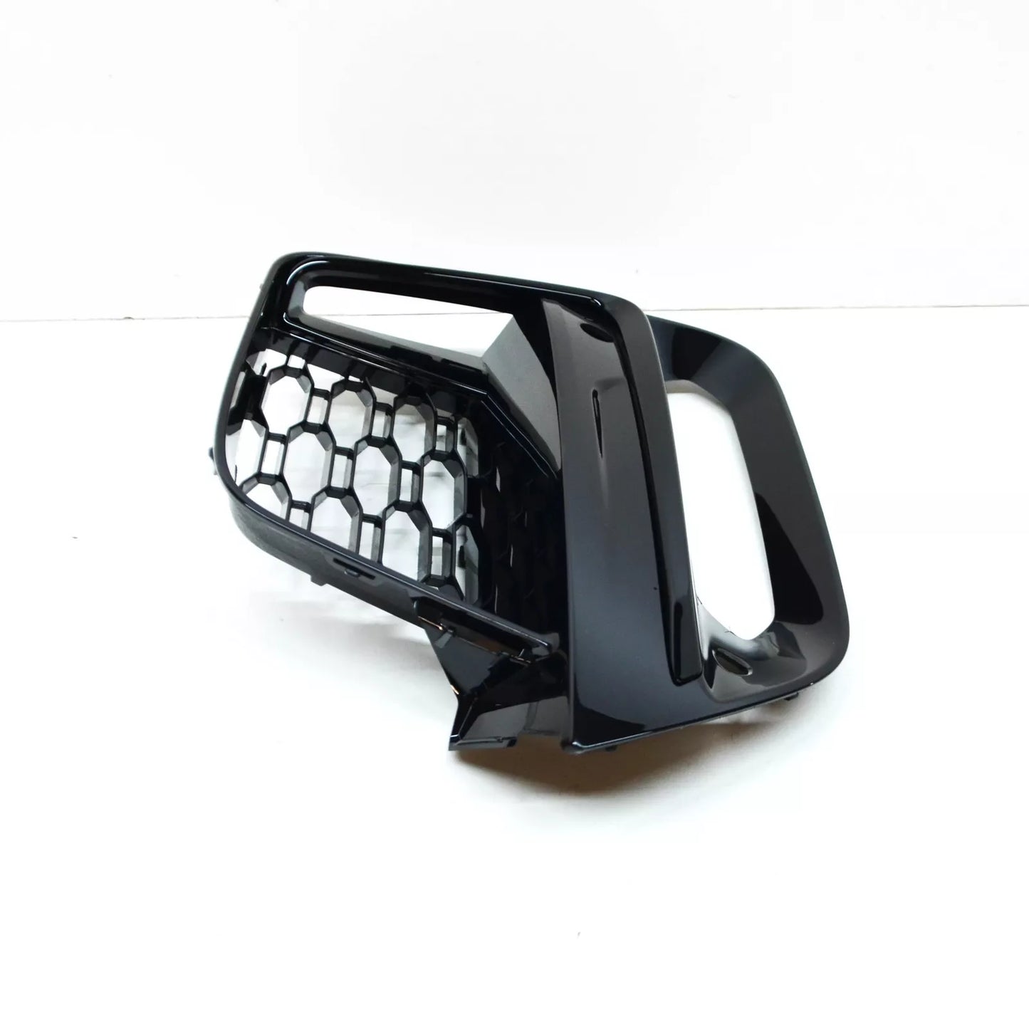 NEW BMW X3 G01 F97 FRONT BUMOER RIGHT GRILL 8099782 51118099782 ORIGINAL