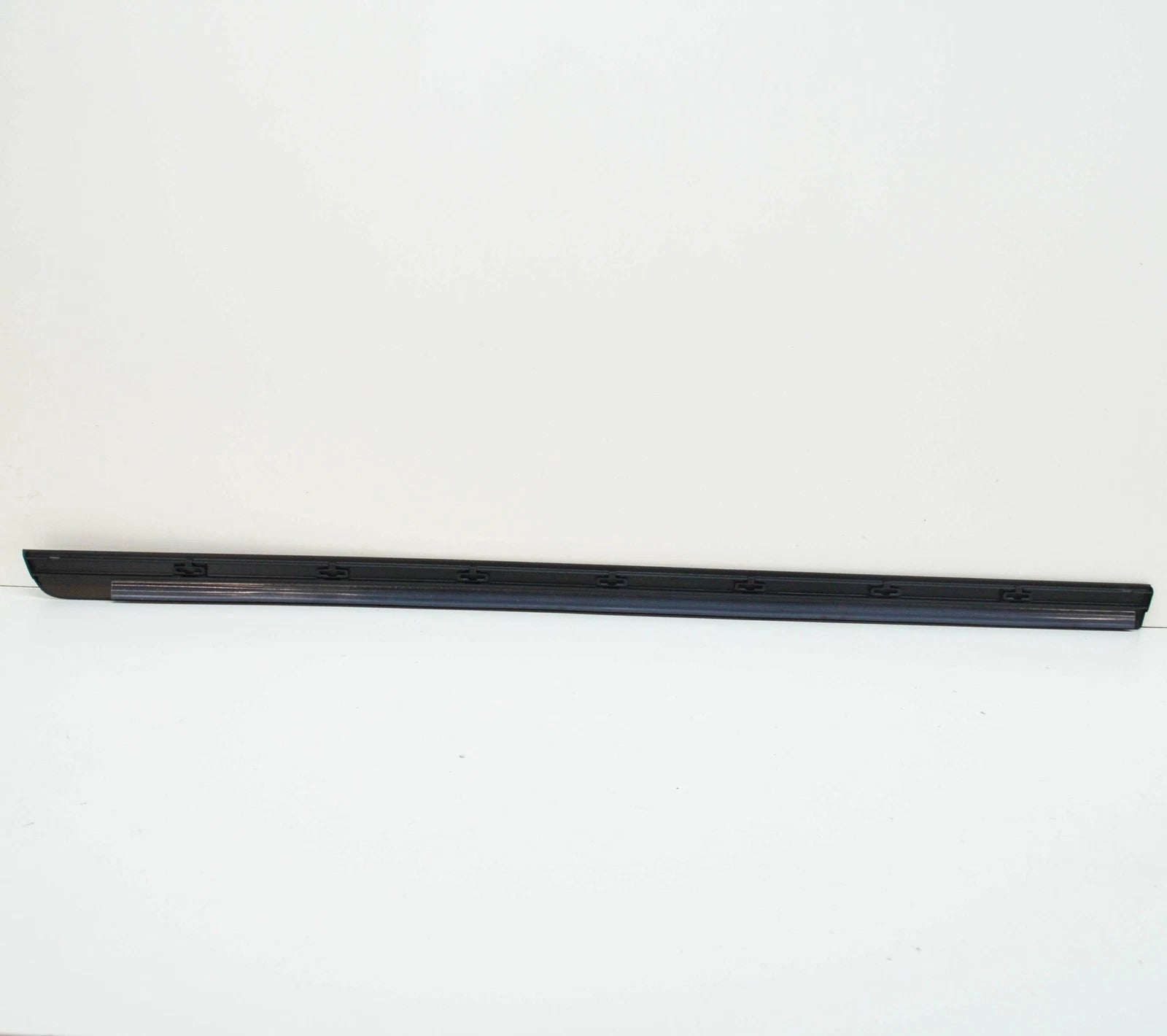 NEW AUDI A3 8P FRONT LEFT DOOR MOULDING 8P3853959JGRU
