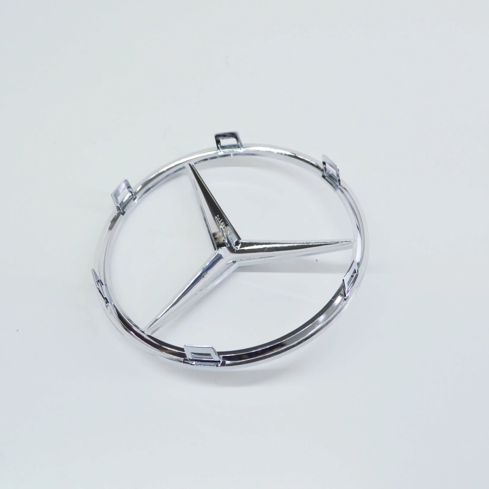 NEW MERCEDES-BENZ R-CLASS W251 BONNET BADGE A2518880086 2007 ORIGINAL