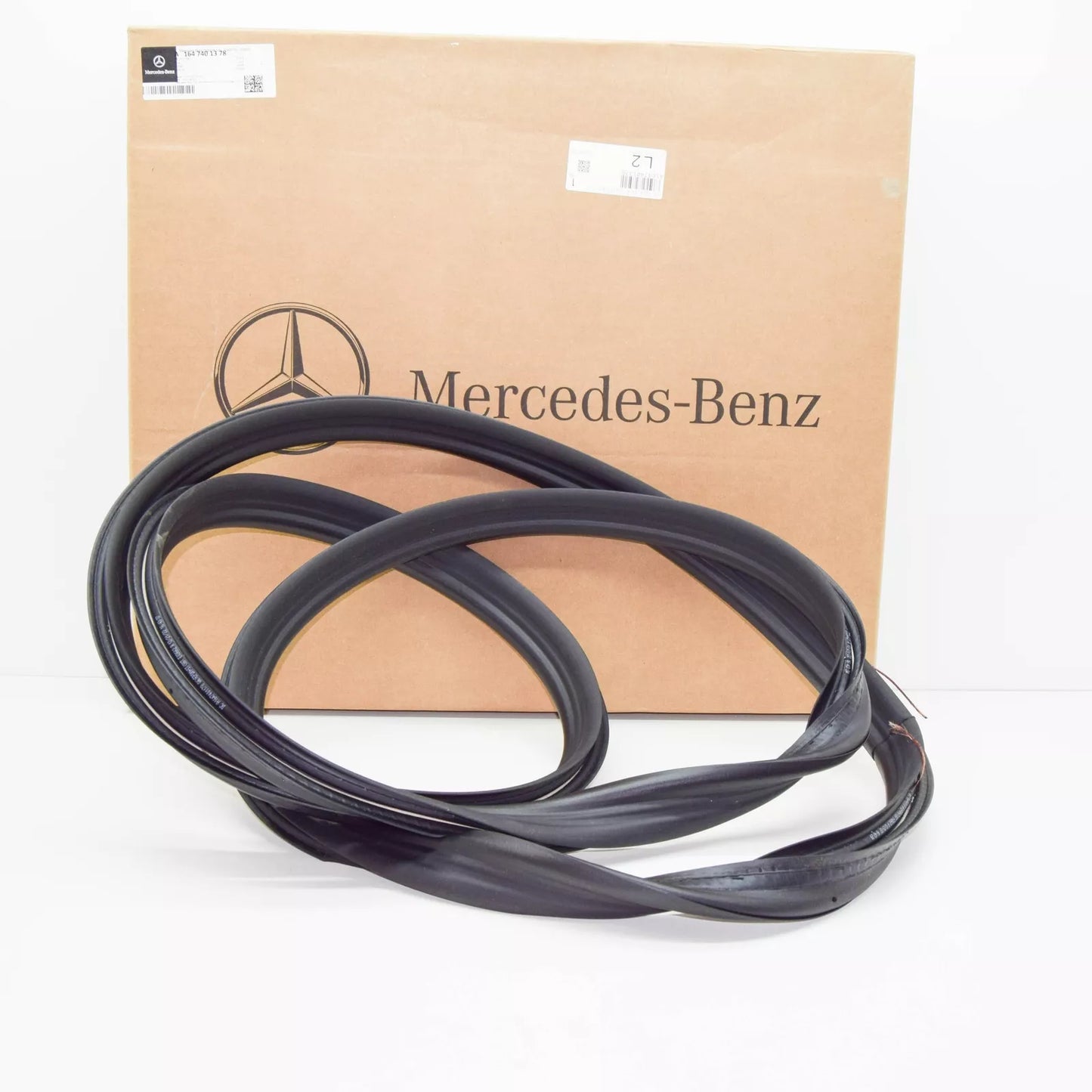 NEW MERCEDES-BENZ GL X164 REAR PANEL DOOR SEAL A1647401378 ORIGINAL