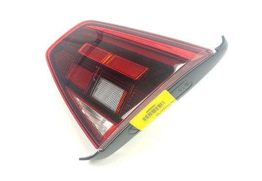 NEW VW PASSAT B8 REAR RIGHT SIDE INNER LED TAILLIGHT LHD 3G5945094D ORIGINAL