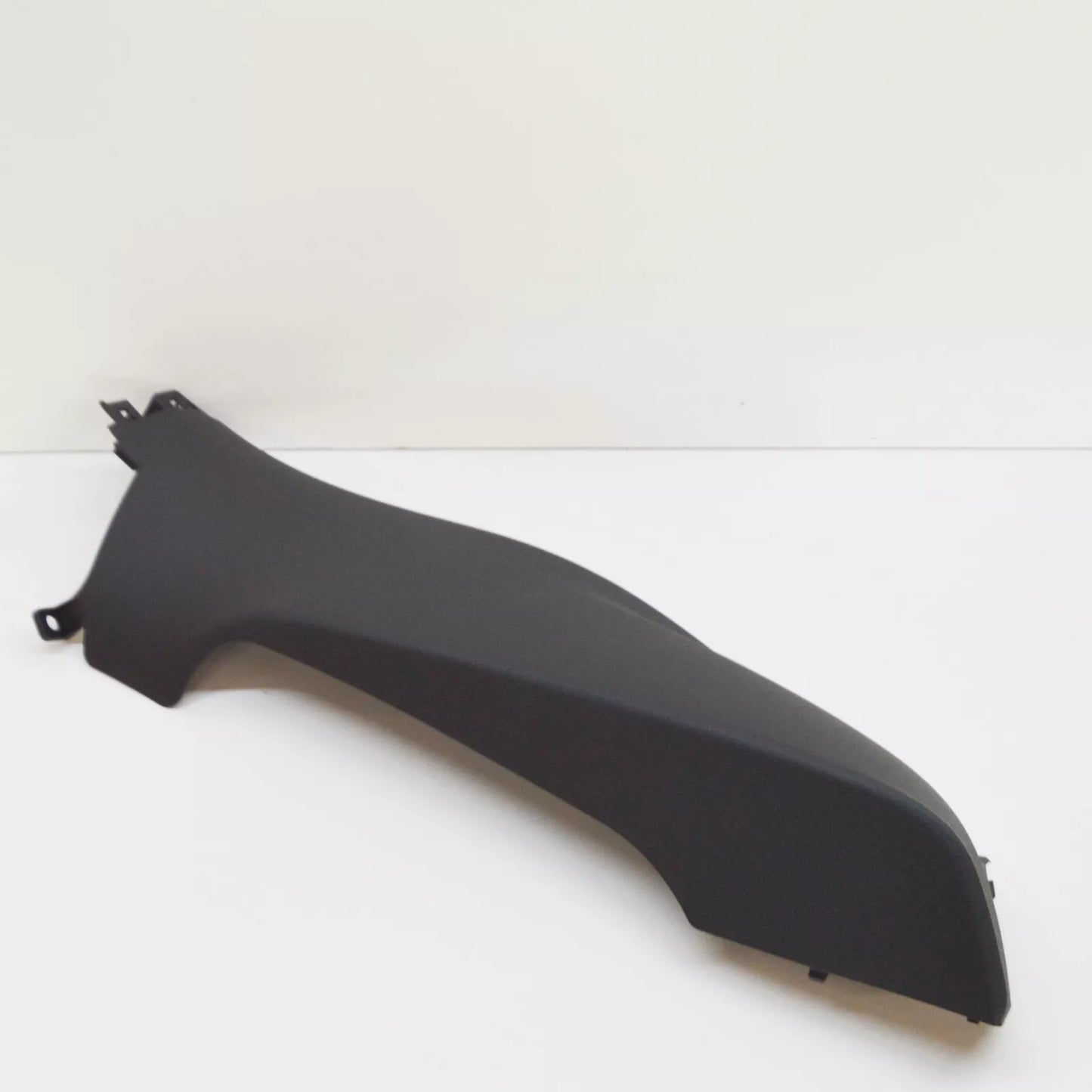 NEW VW GOLF MK7 REAR RIGHT WHEEL HOUSING TRIM 5G6867766E82V ORIGINAL