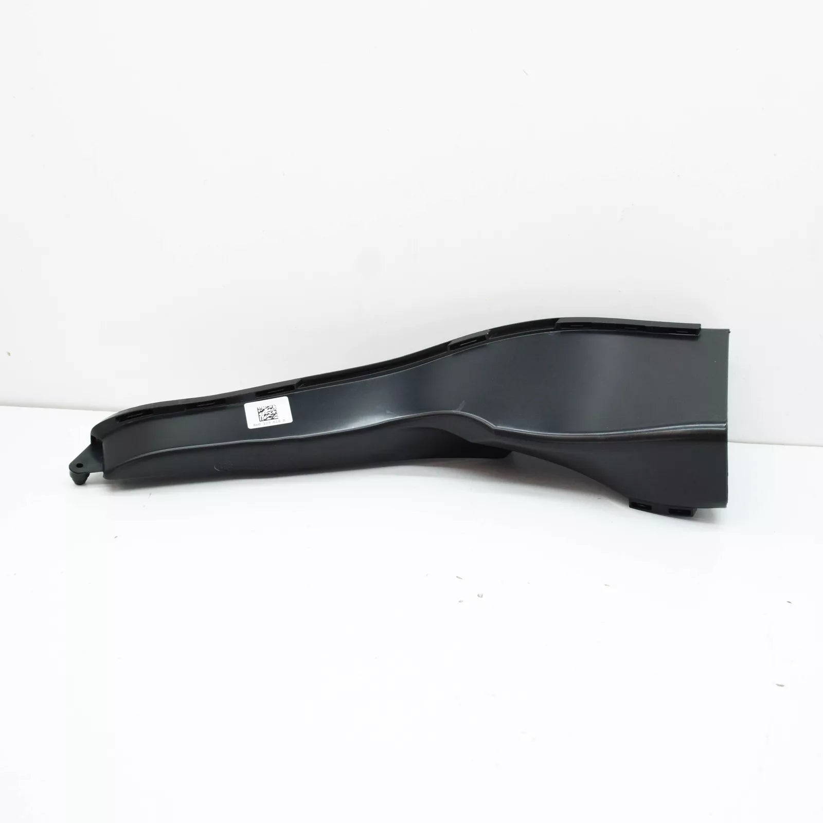 NEW AUDI A4 AVANT B9 ENGINE AIR INTAKE GUIDE 8W0129618B ORIGINAL