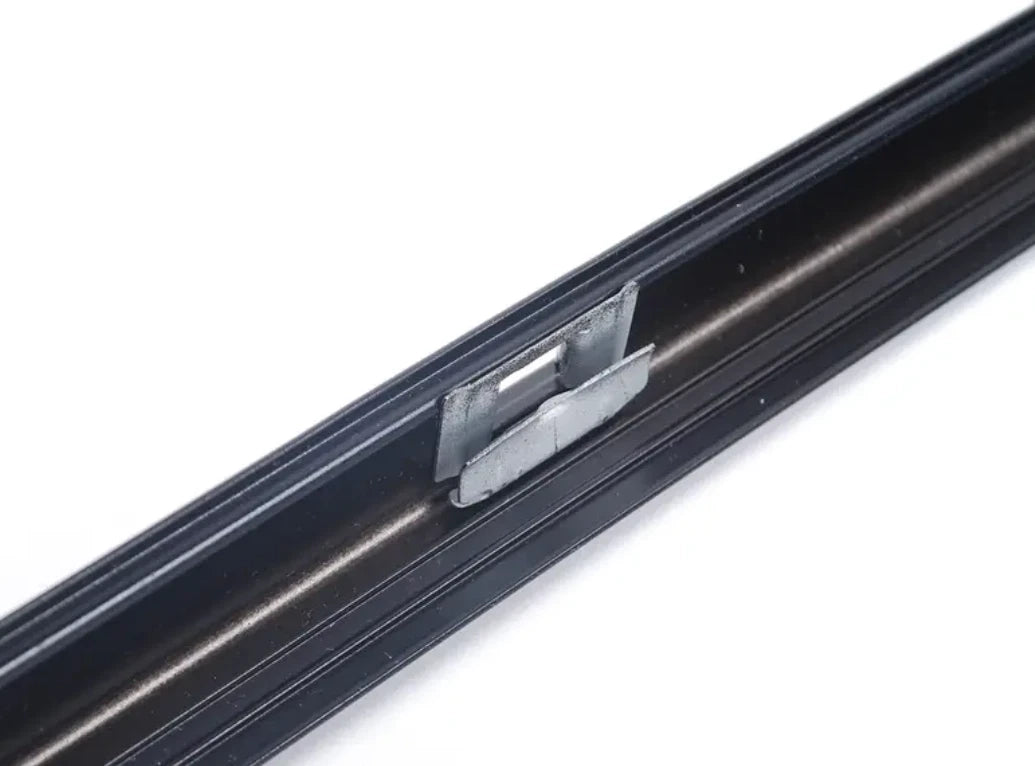 NEW BMW 5 E39 FRONT LEFT GLOSS SHADOWLINE TRIM 2427409 51322427409 ORIGINAL