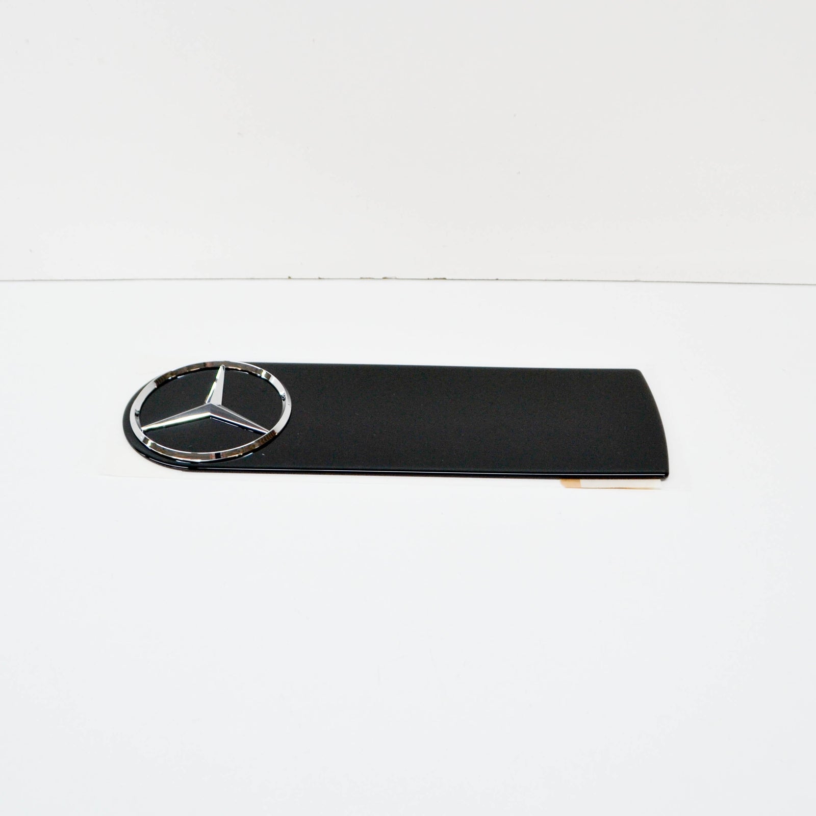 NEW MERCEDES-BENZ G-CLASS W463 SPARE TIRE COVER EMBLEM A4638901744 ORIGINAL