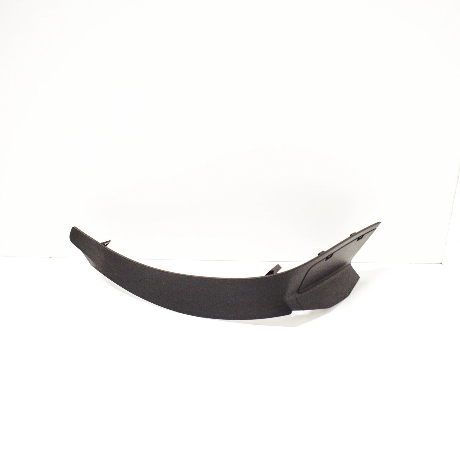 NEW BMW 4 F33 REAR TAILLIGHT GUTTER COVER LEFT SIDE 63217463139 ORIGINAL