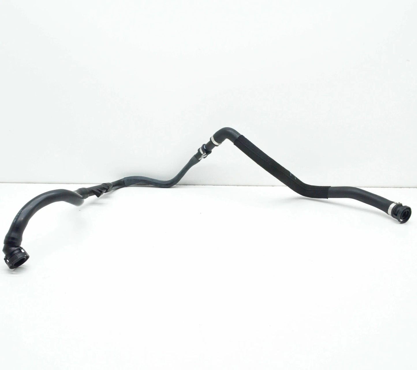 NEW AUDI A5 CABRIO 8F RIGHT SECONDARY AIR INJECTION PUMP TUBE 8F0133818B