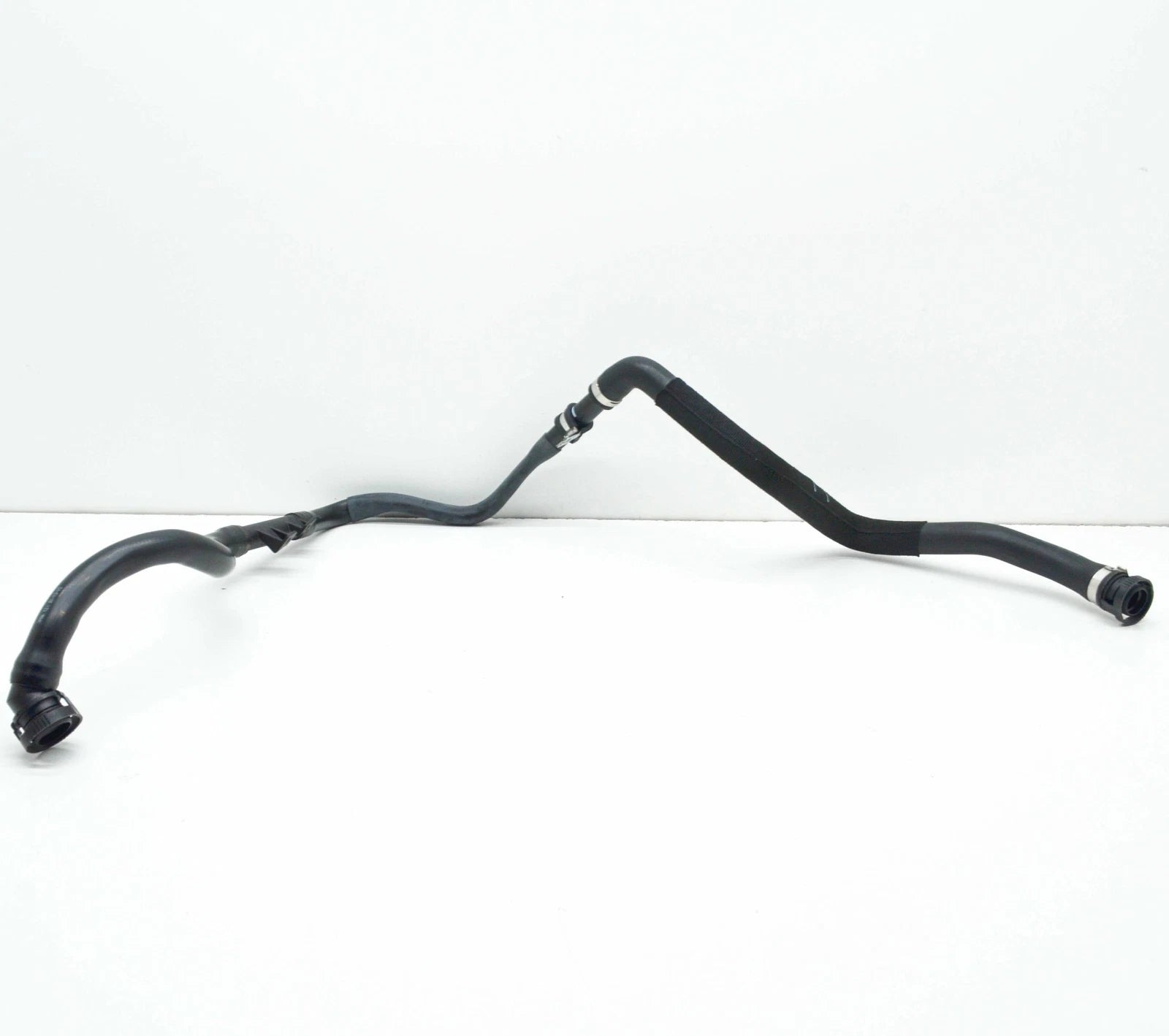 NEW AUDI A5 CABRIO 8F RIGHT SECONDARY AIR INJECTION PUMP TUBE 8F0133818B