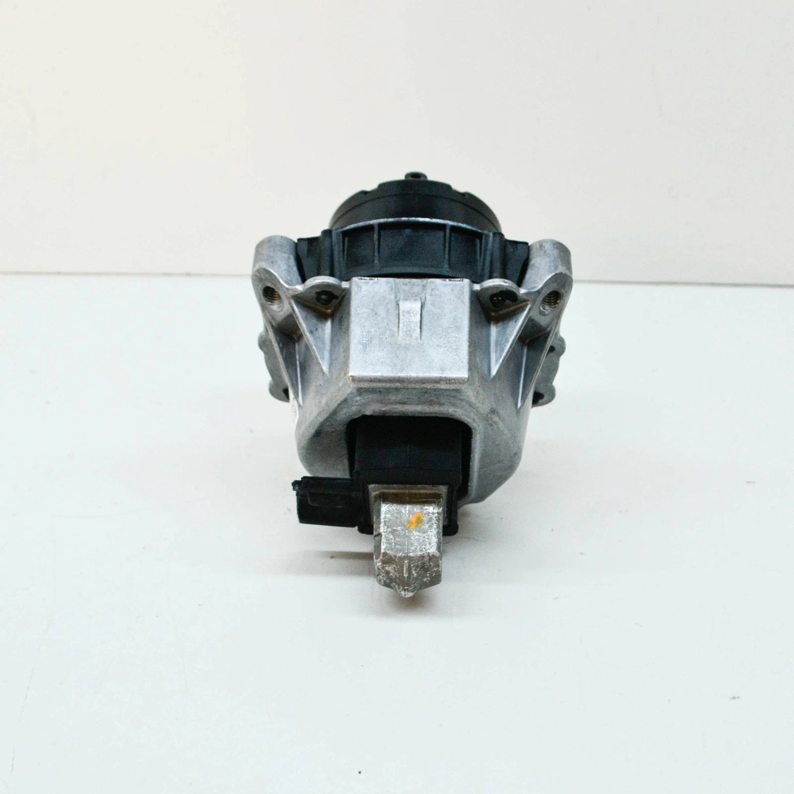 NEW BMW 3 G20 RIGHT SIDE ENGINE MOUNT 7582320 22117582320 ORIGINAL