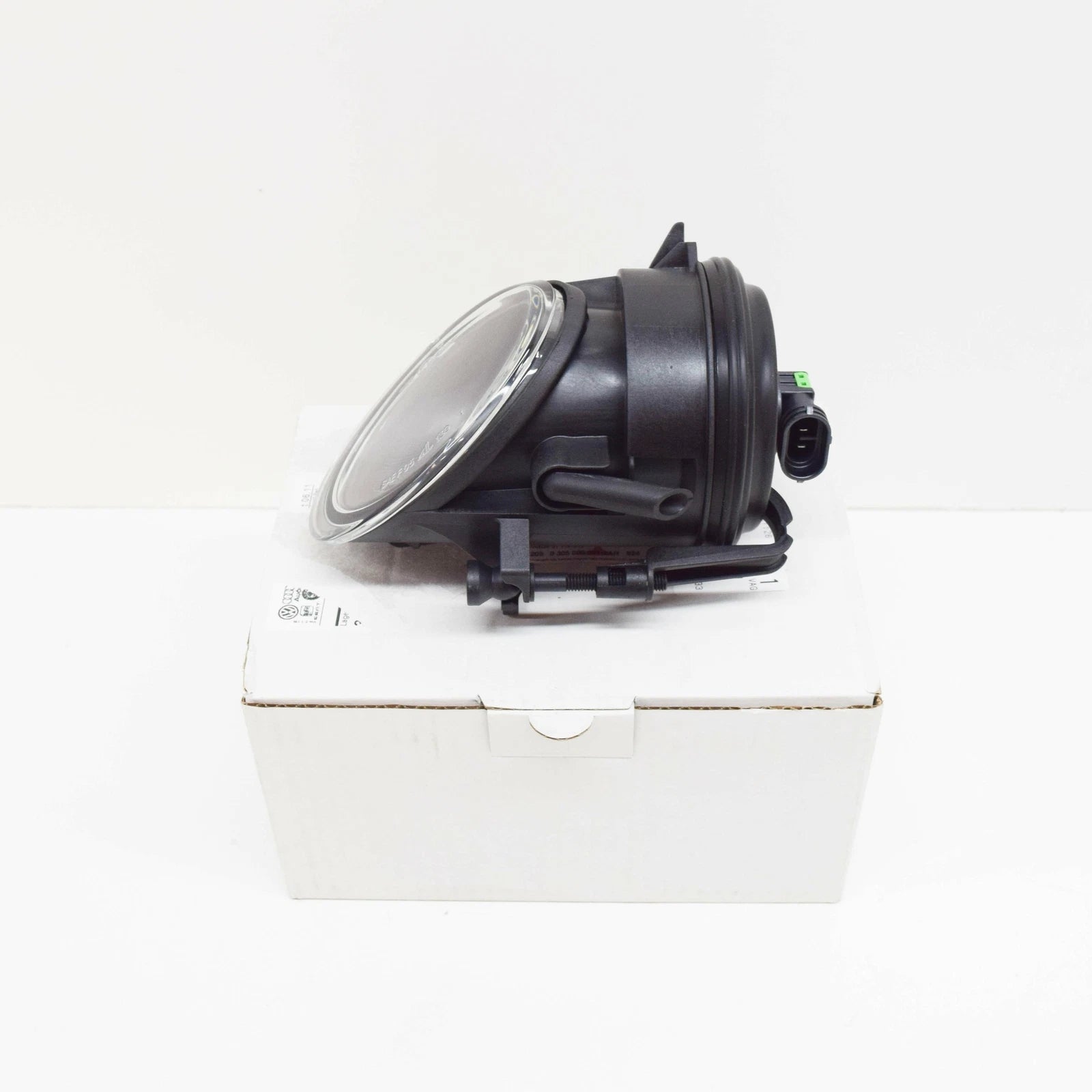 NEW AUDI TT 8J FRONT LEFT FOG LIGHT 8J0941699