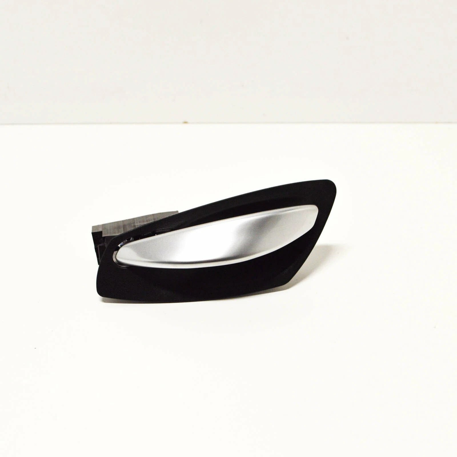 NEW BMW Z4 E86 COUPE FRONT RIGHT DOOR INNER HANDLE 51418040652 8040652 ORIGINAL